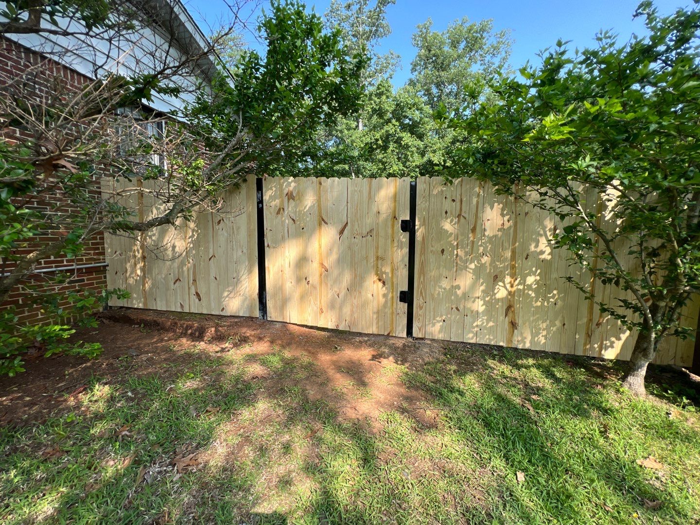 Royal Knoll Lane - Fence Installation  by Pillar and Pine