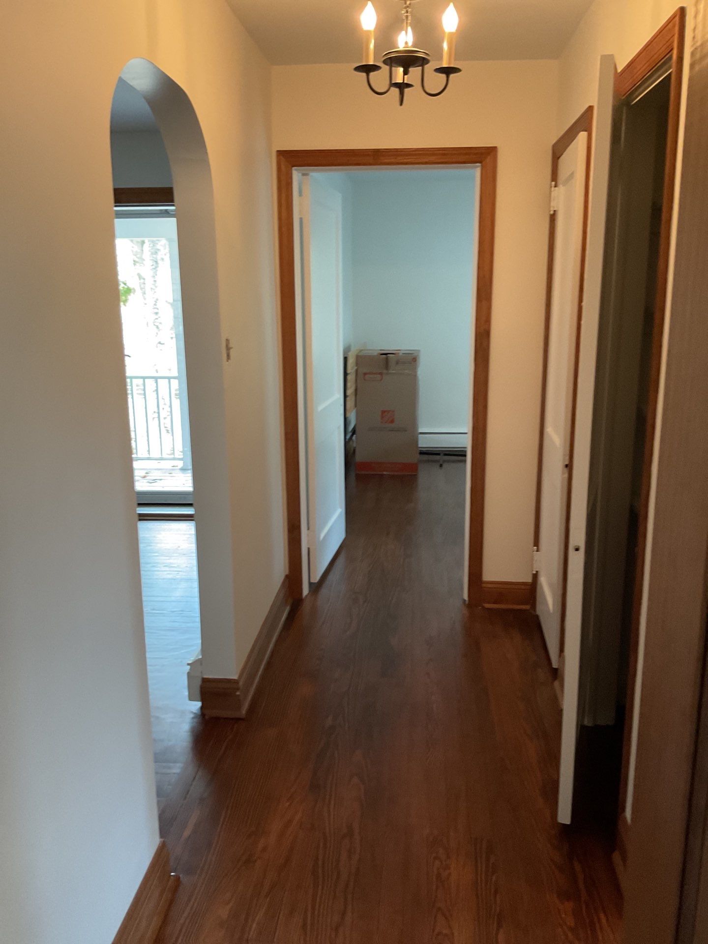 Full Interior Transformation in Media by Groovy Hues