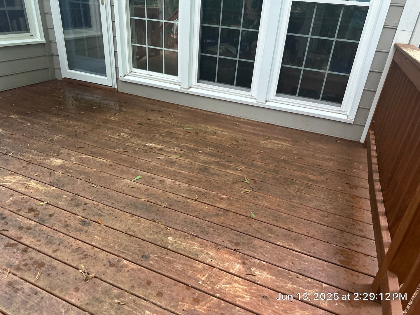 Wood Deck using Wood Sealant by DuraSeal