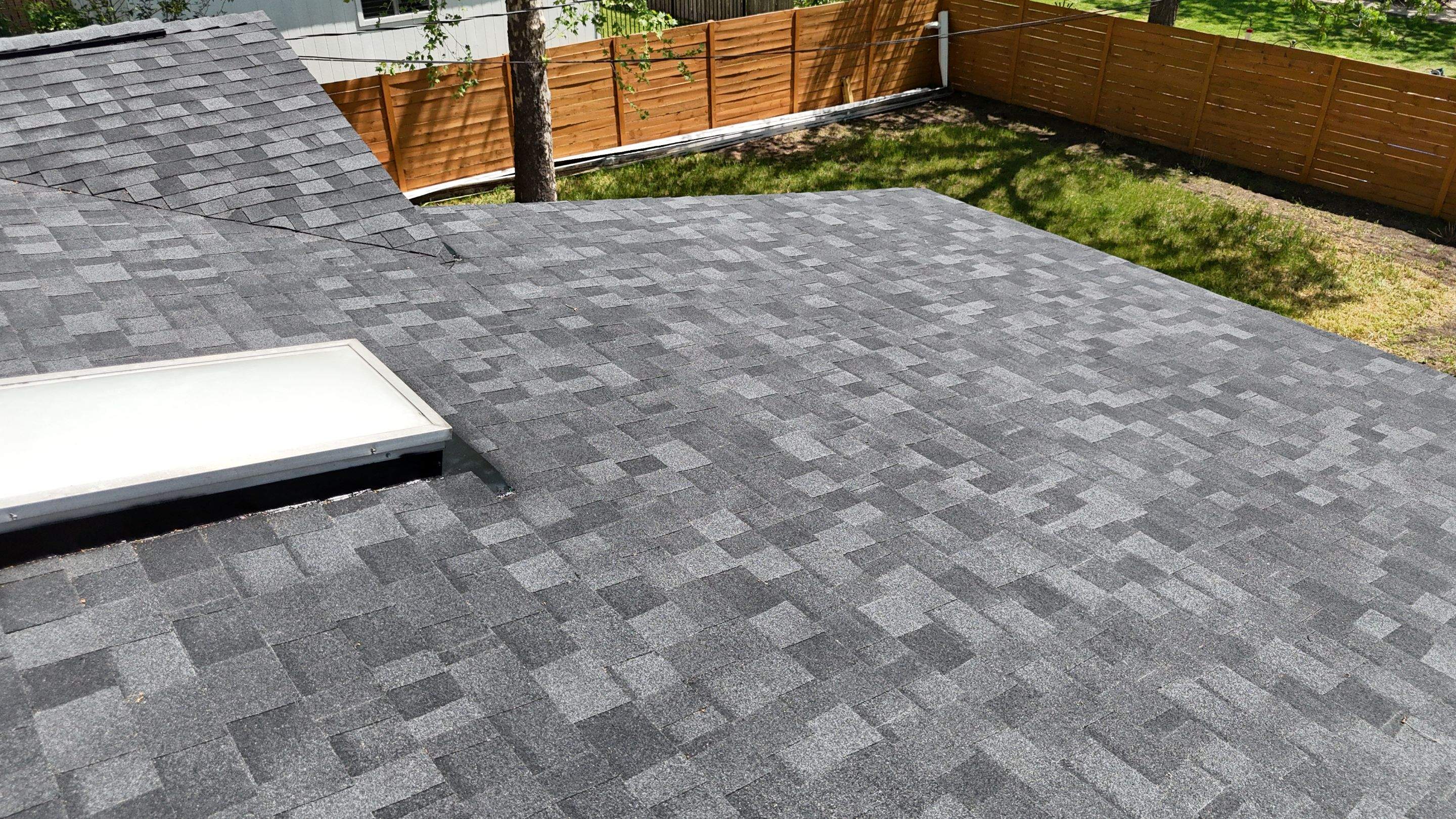 Onyx Black - Owens Corning TruDefinition Duration  by RoofsOnly.com