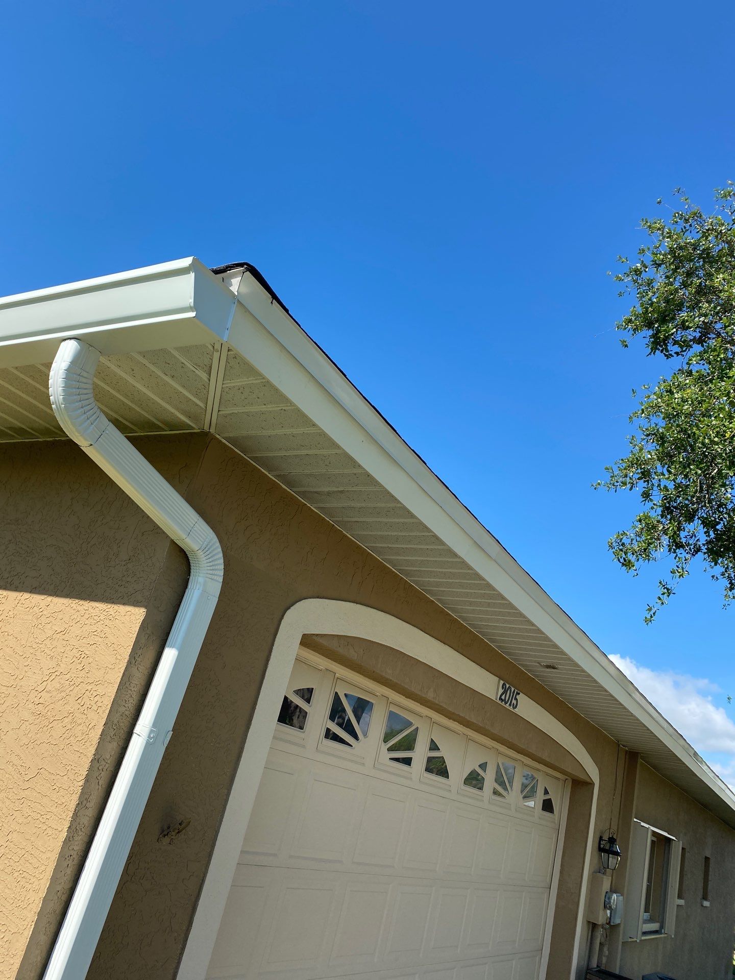 7-Inch Gutters for Large Homes in Cape Coral FL by Gutter Professors