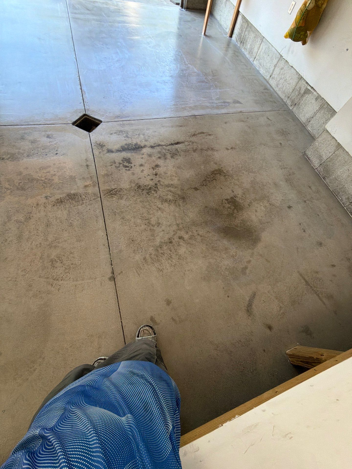 Custom Tidal Wave Epoxy Flake Floor Installation in Norton Shores. by Gordon Painting