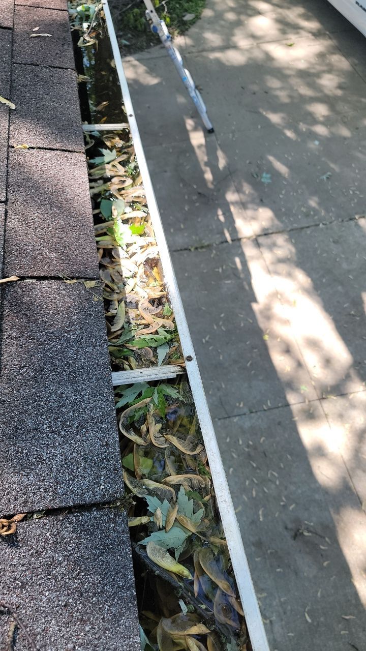 Atlas Pinnacle Pristine Scotchgard: Hearthstone Drip Edge: Black by Eagle Eye Roofing