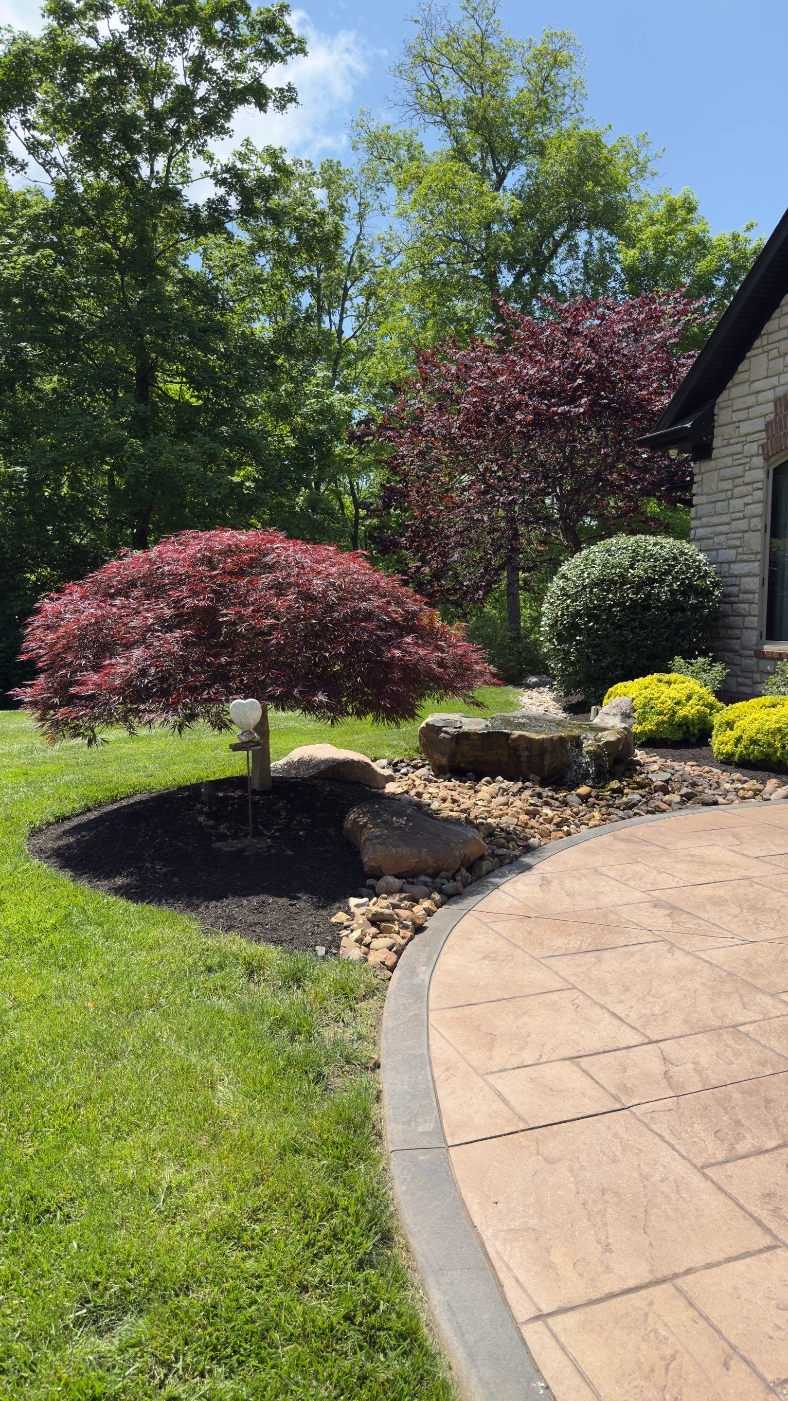 Spring Clean-up, Prune, Edge & Mulch by Reisenberg’s Lawn & Landscape, LLC