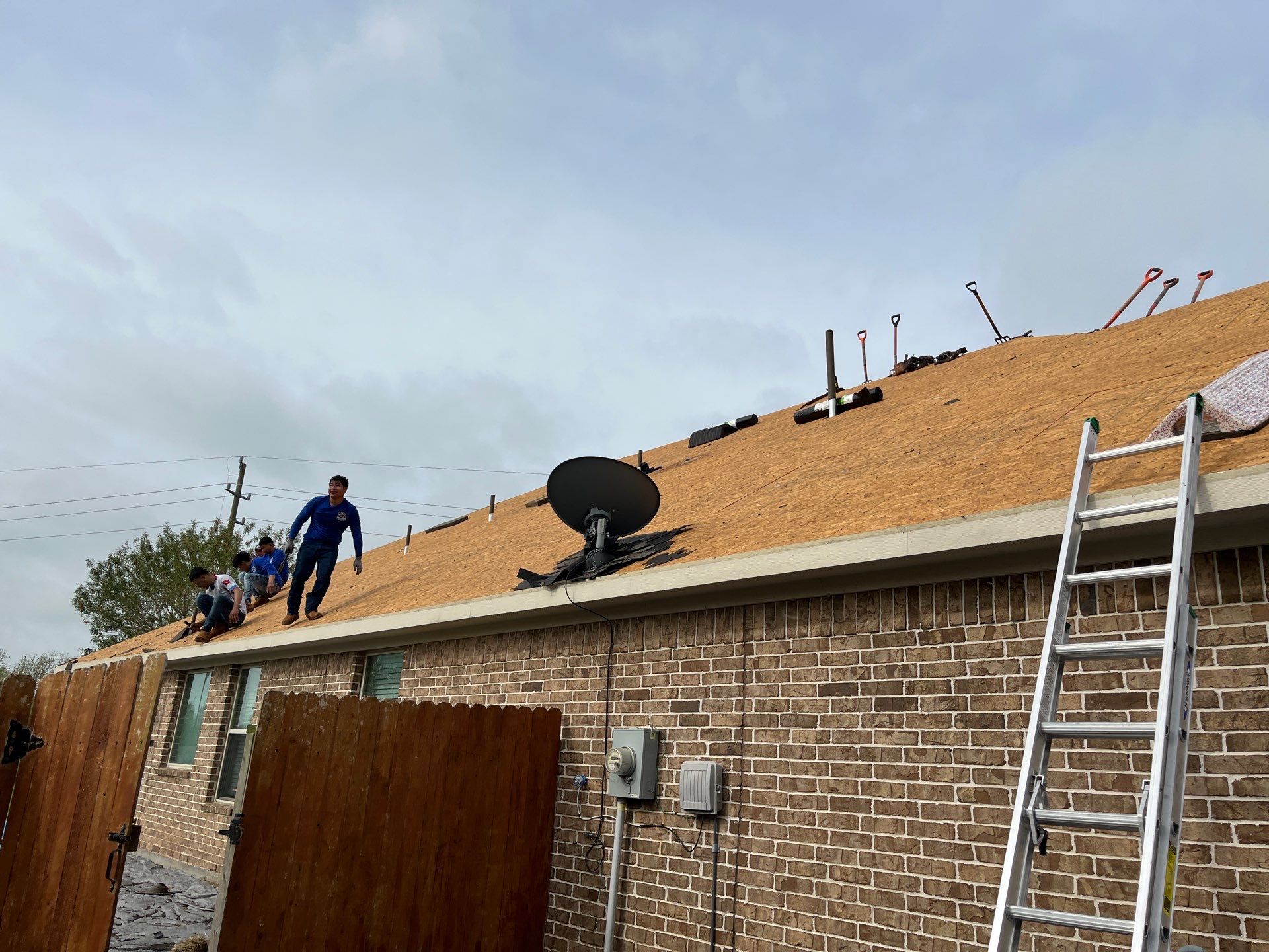 Hail Damage using Owen's Corning Duration (Lifetime) Shingles by Roof Repair Company