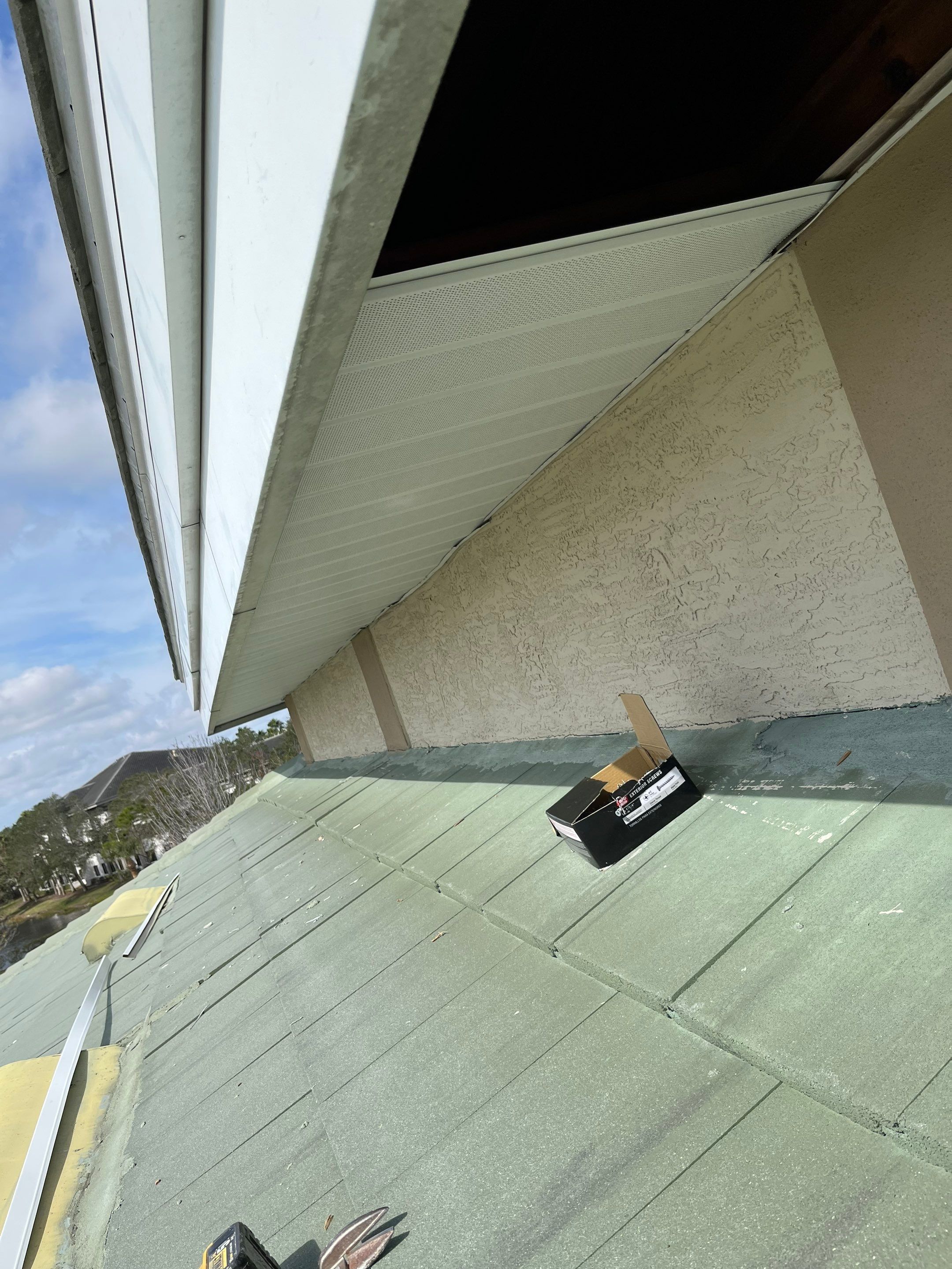 Soffit and Fascia Replacement in Lakewood Ranch FL by Gutter Professors