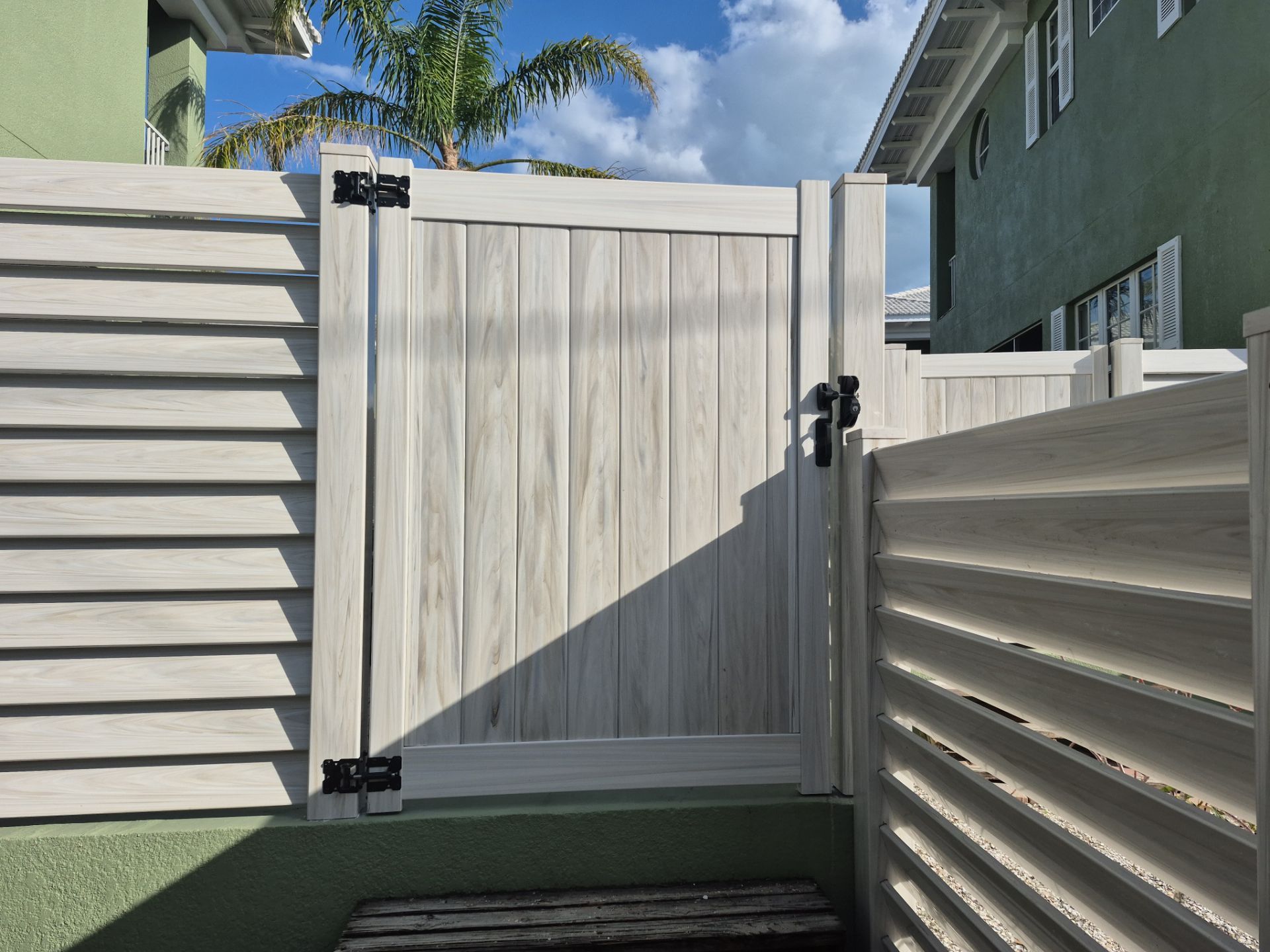 363 tierra mar ln by H&Y Fence