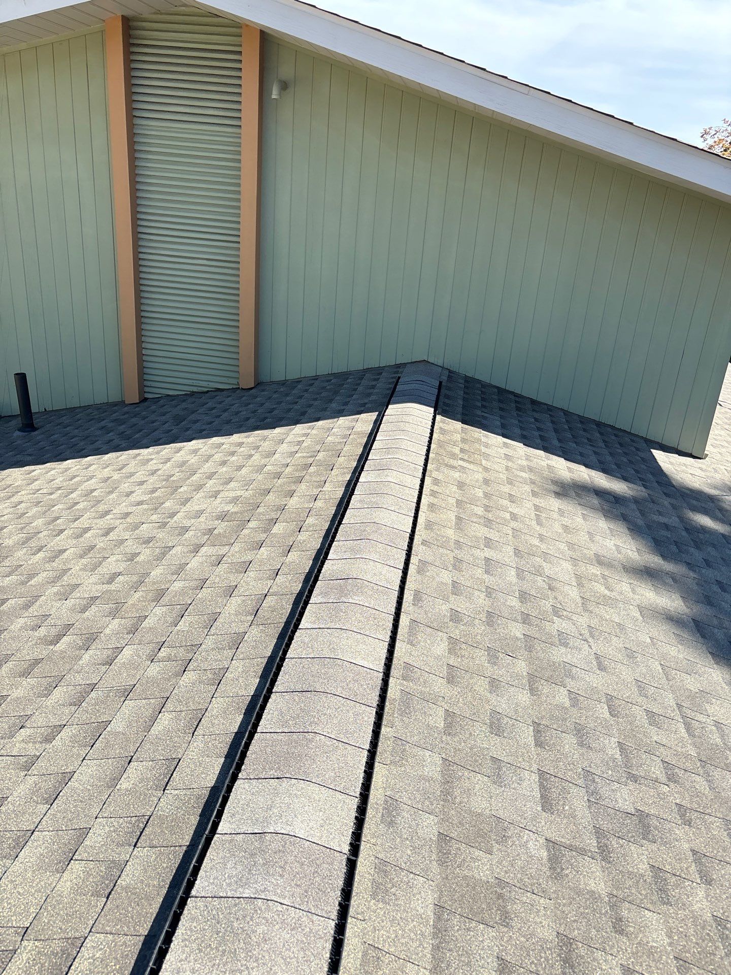 Residential Roofing Installation using Timberline HDZ Shingles - Weathered Wood by RoofX 