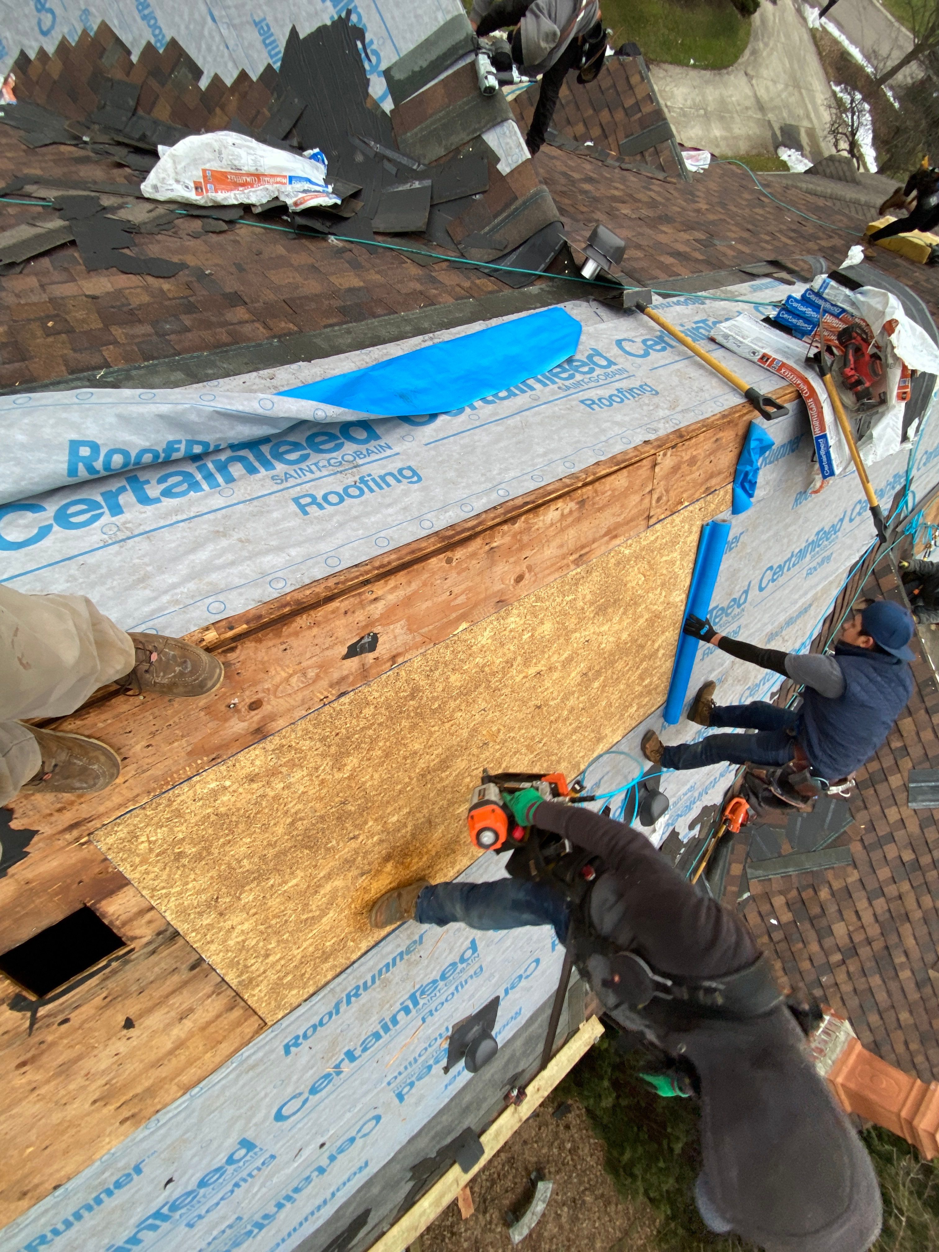 Roof Replacement using CertainTeed Landmark by 180 Contractors