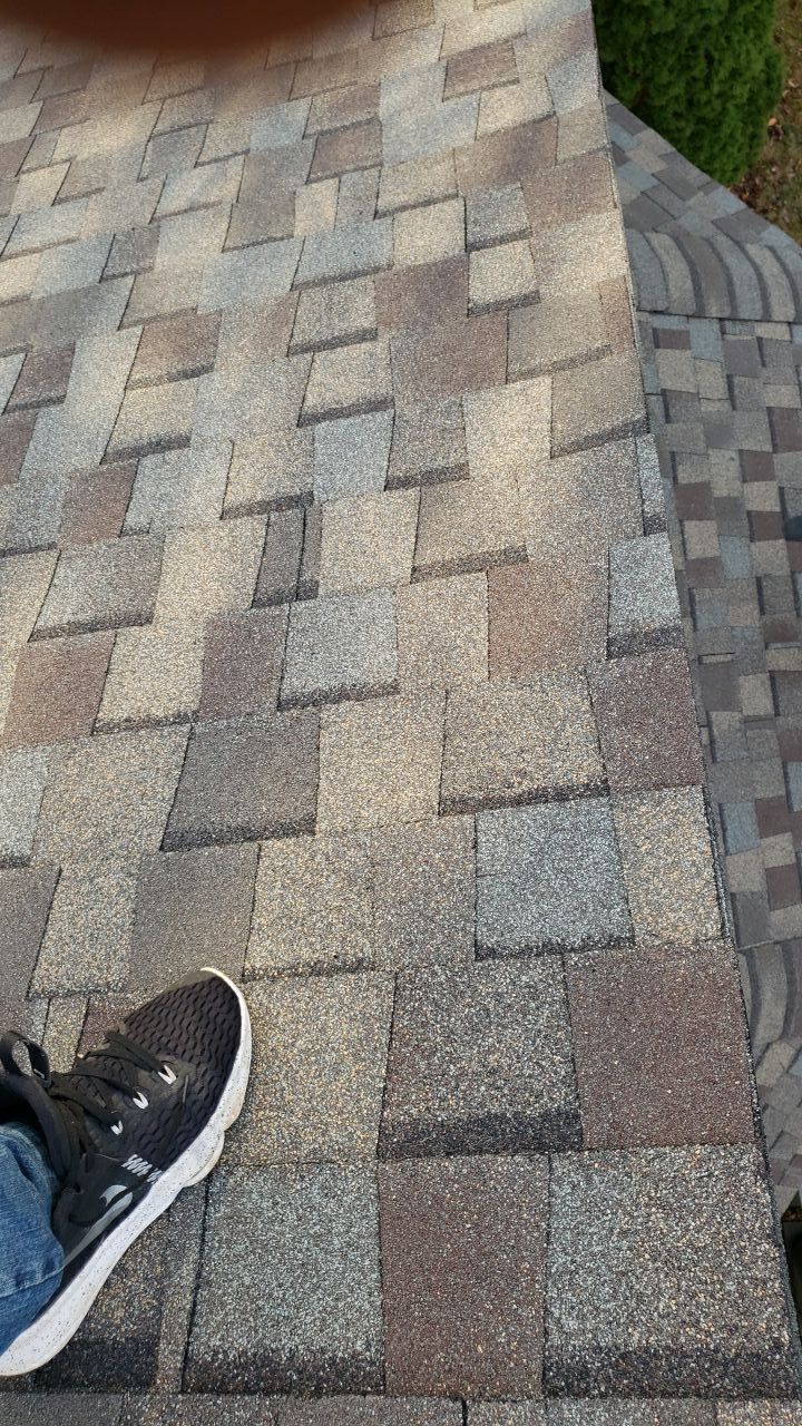 Fairfax Station: CertainTeed Landmark Pro Designer Shingles in Max Def Weathered Wood by RM Banning, Inc.