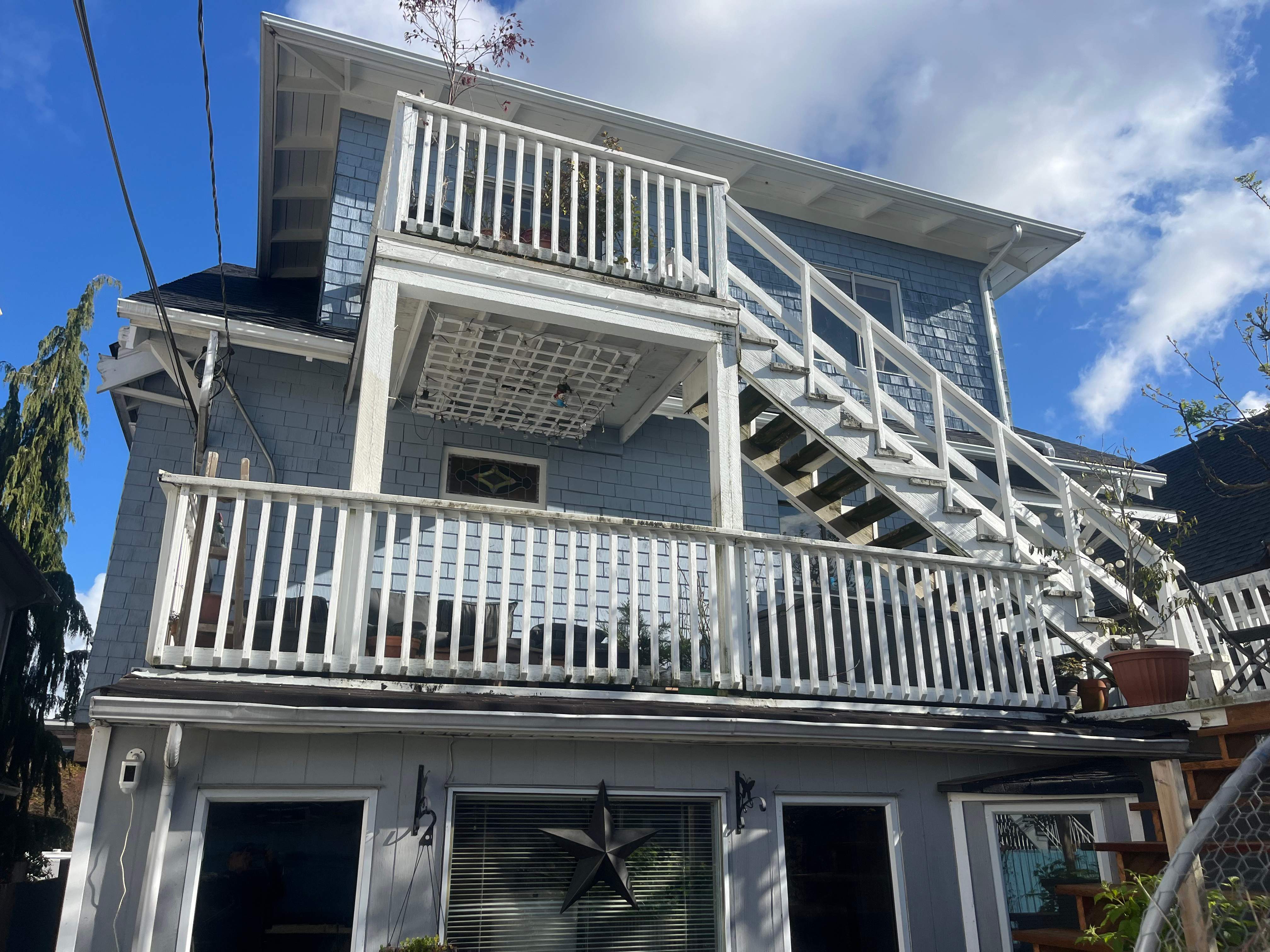 New Deck & New Set Of Stairs by YVR Construction Group