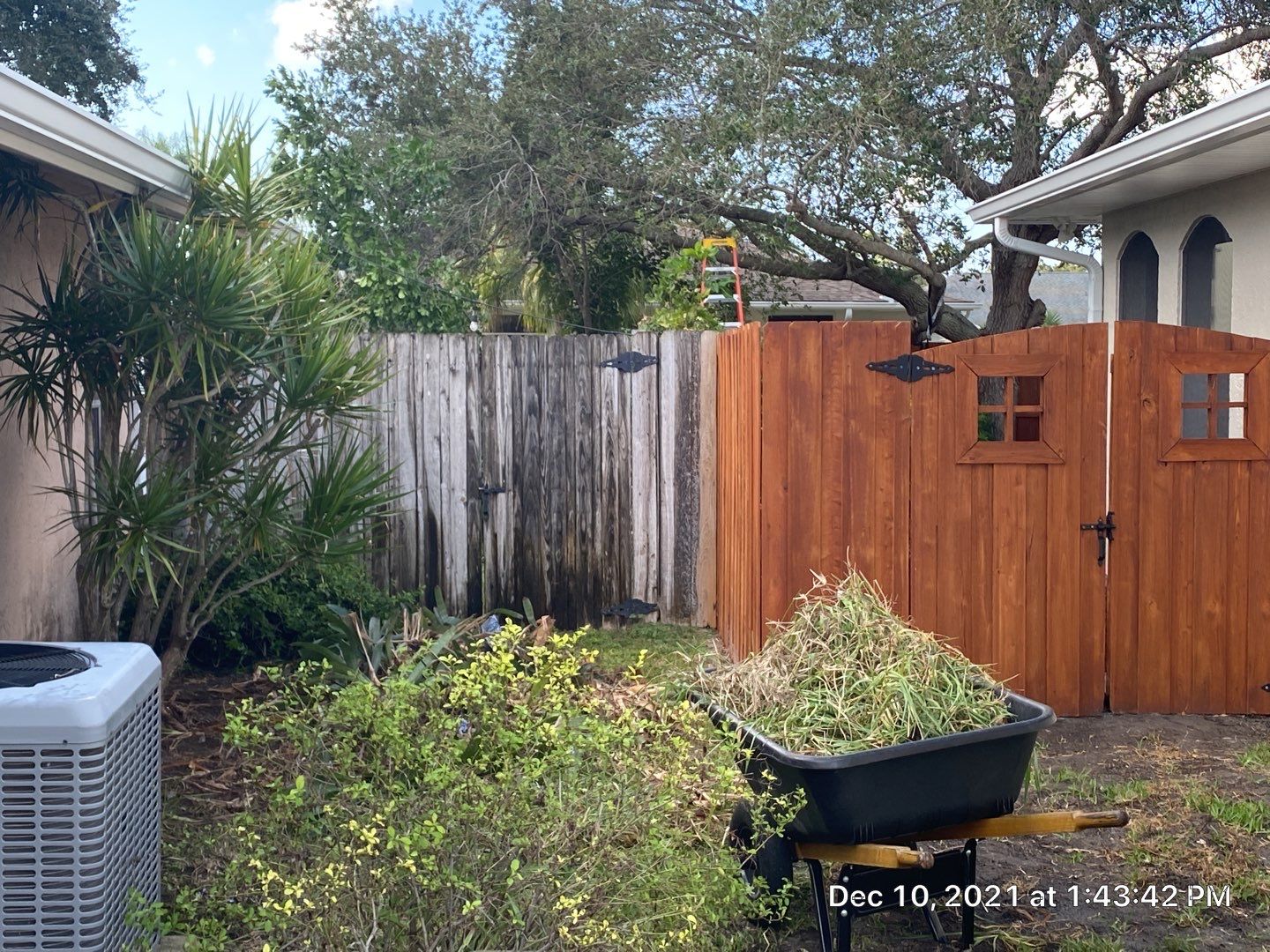 Venice, FL 6 ft. Tall Treated Board on Board Privacy Fence  by Asap fence and gates, LLC