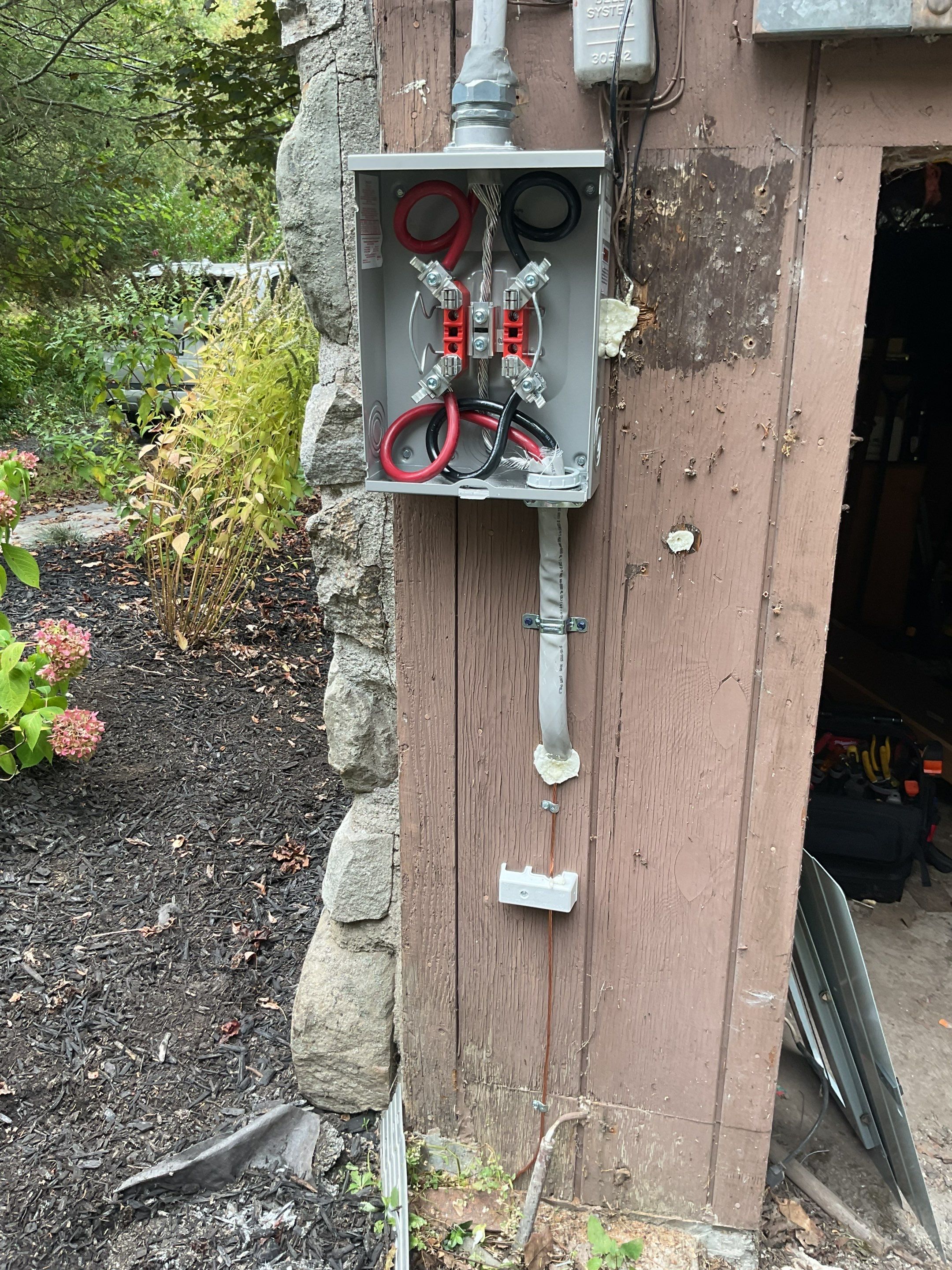 200A Service Upgrade with Surge Protection – Installed by ZAM by ZAM Electric