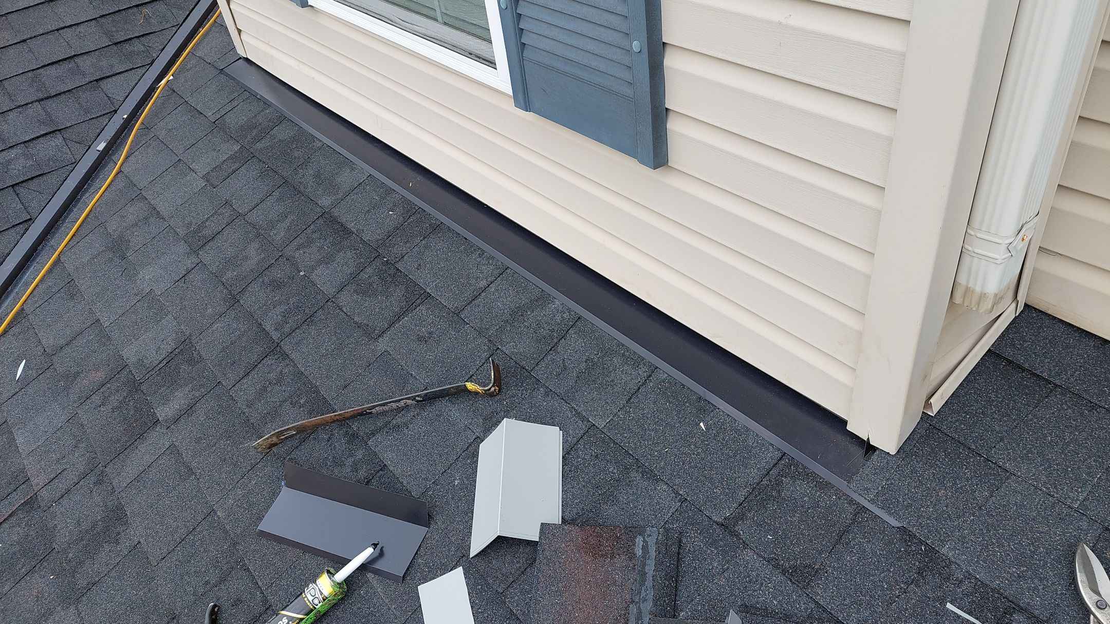 Atlas Black Shadow by Tamlin Roofing