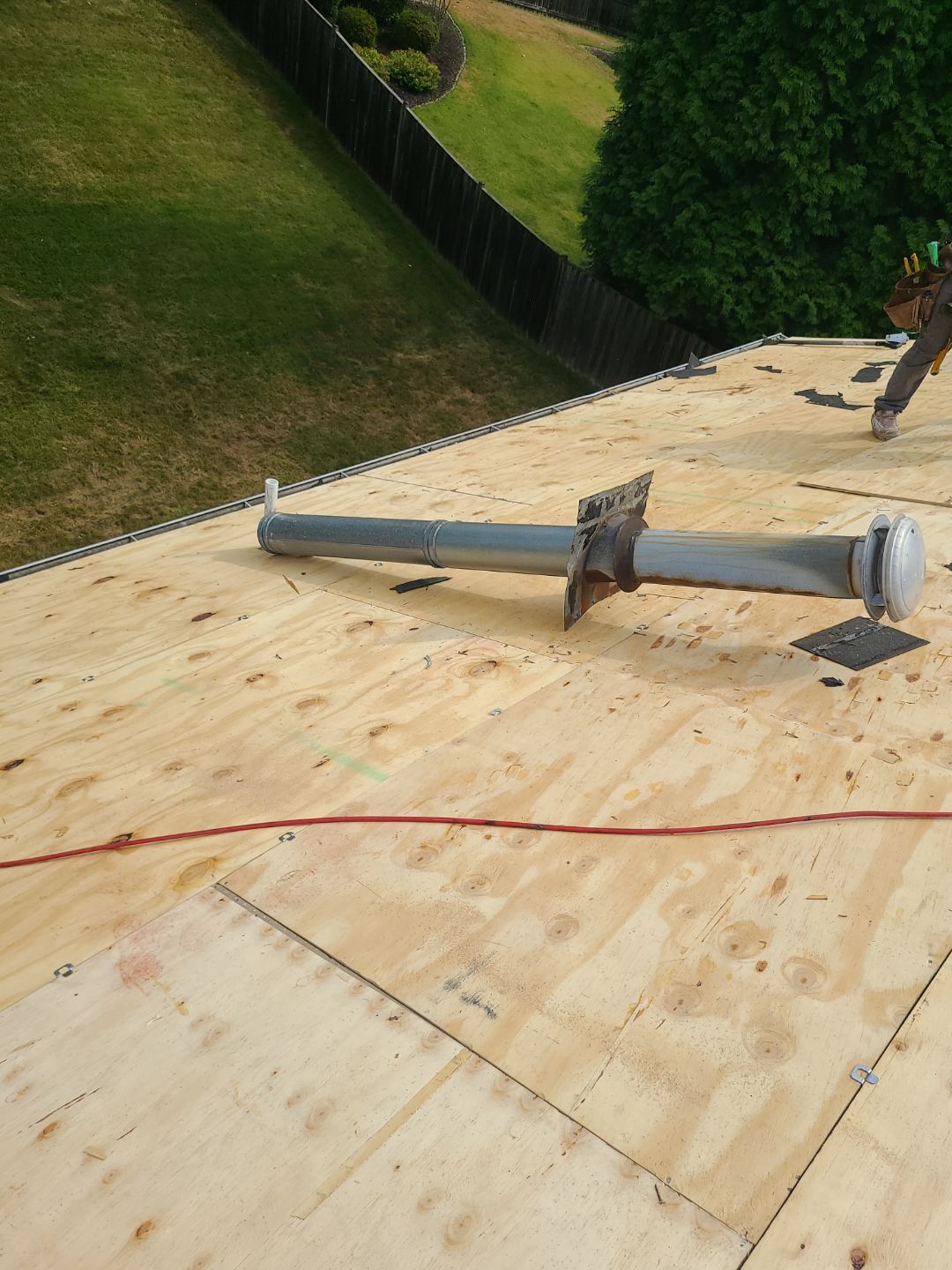 Falls Church: CertainTeed Landmark Pro Designer Shingles in Max Def Pewterwood by RM Banning, Inc.