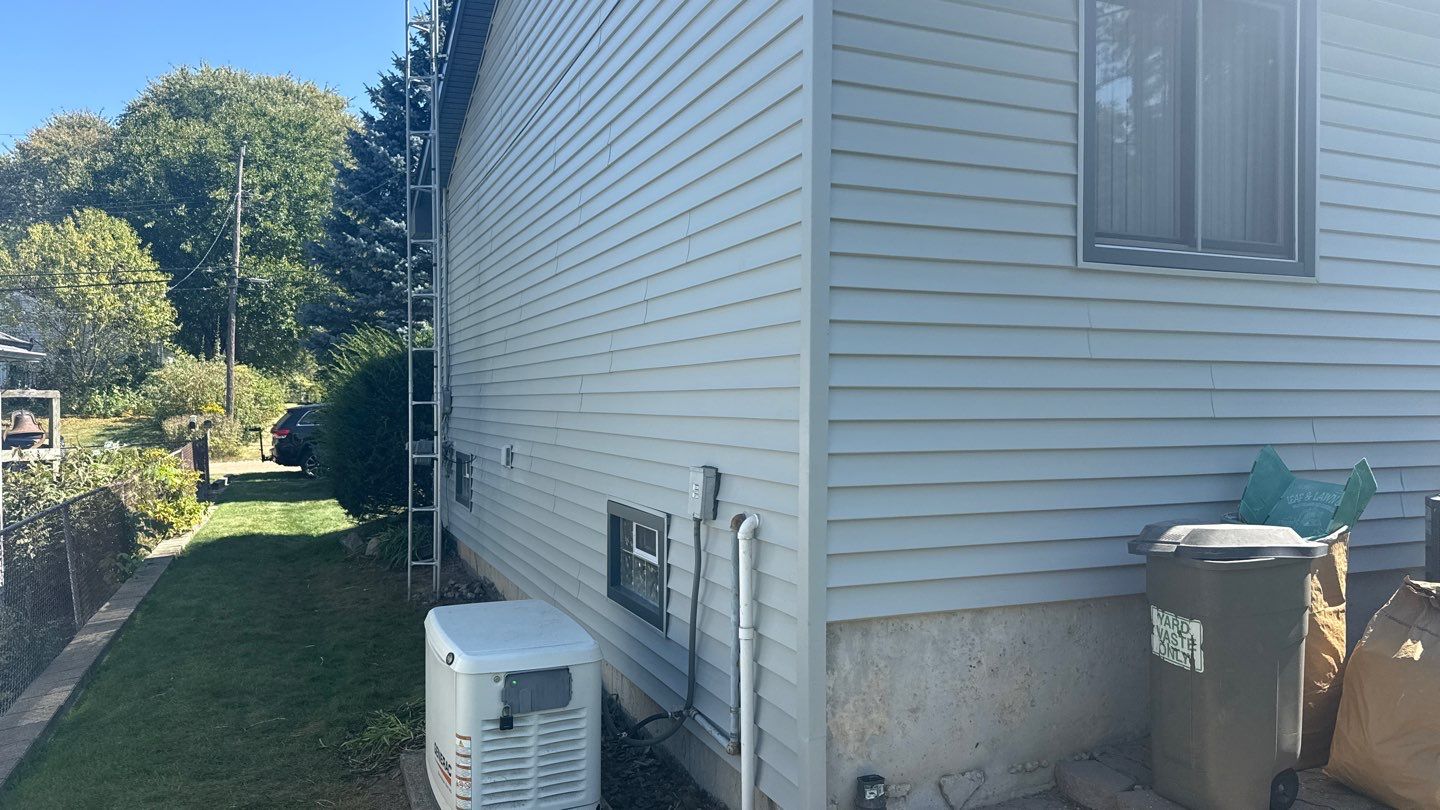 Siding Replacement using Alside Charter Oak D4.5" Cape Cod Grey by 180 Contractors