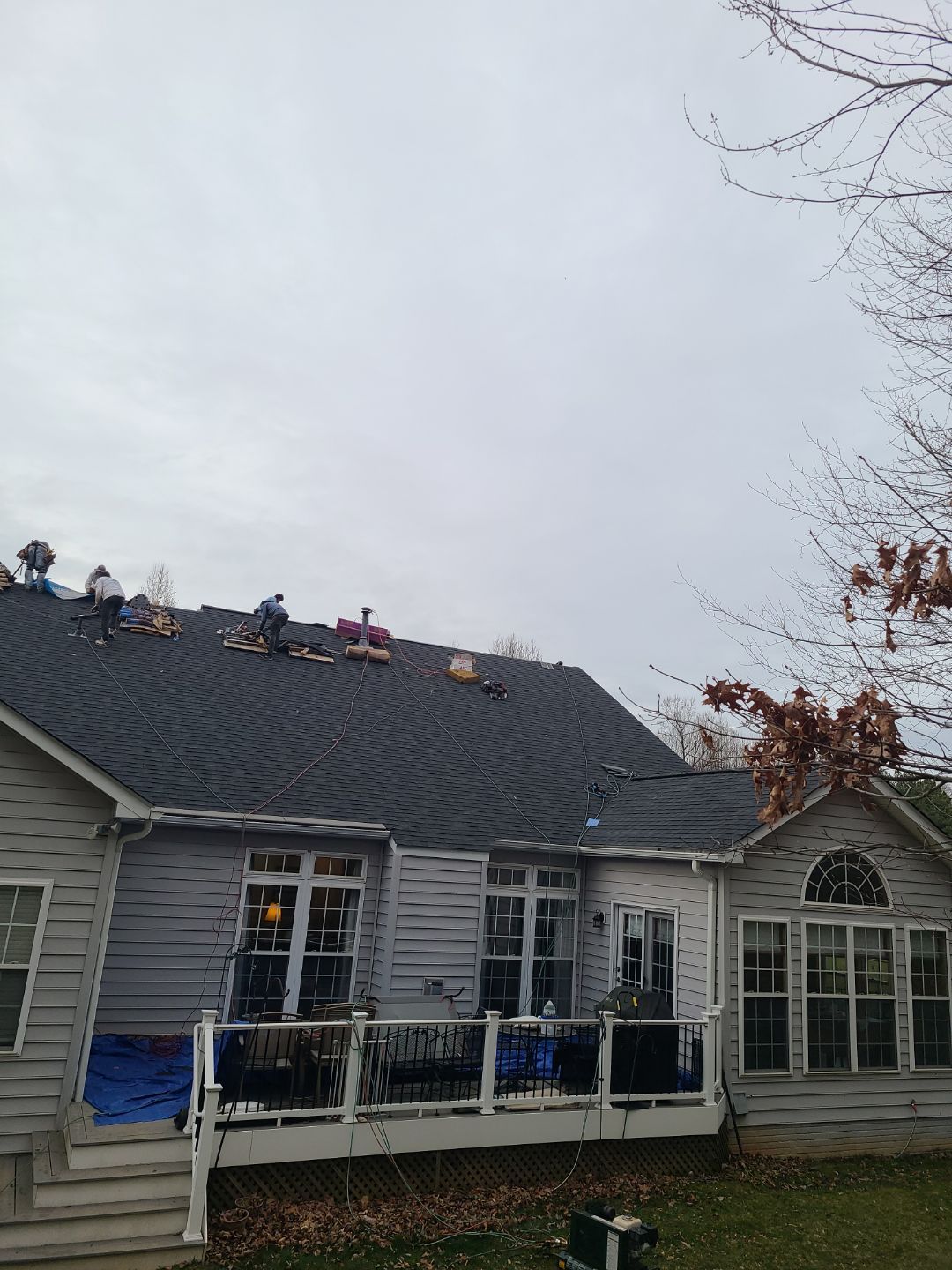 Manassas Landmark Pro Roof in Max Def Charcoal Black by RM Banning, Inc.