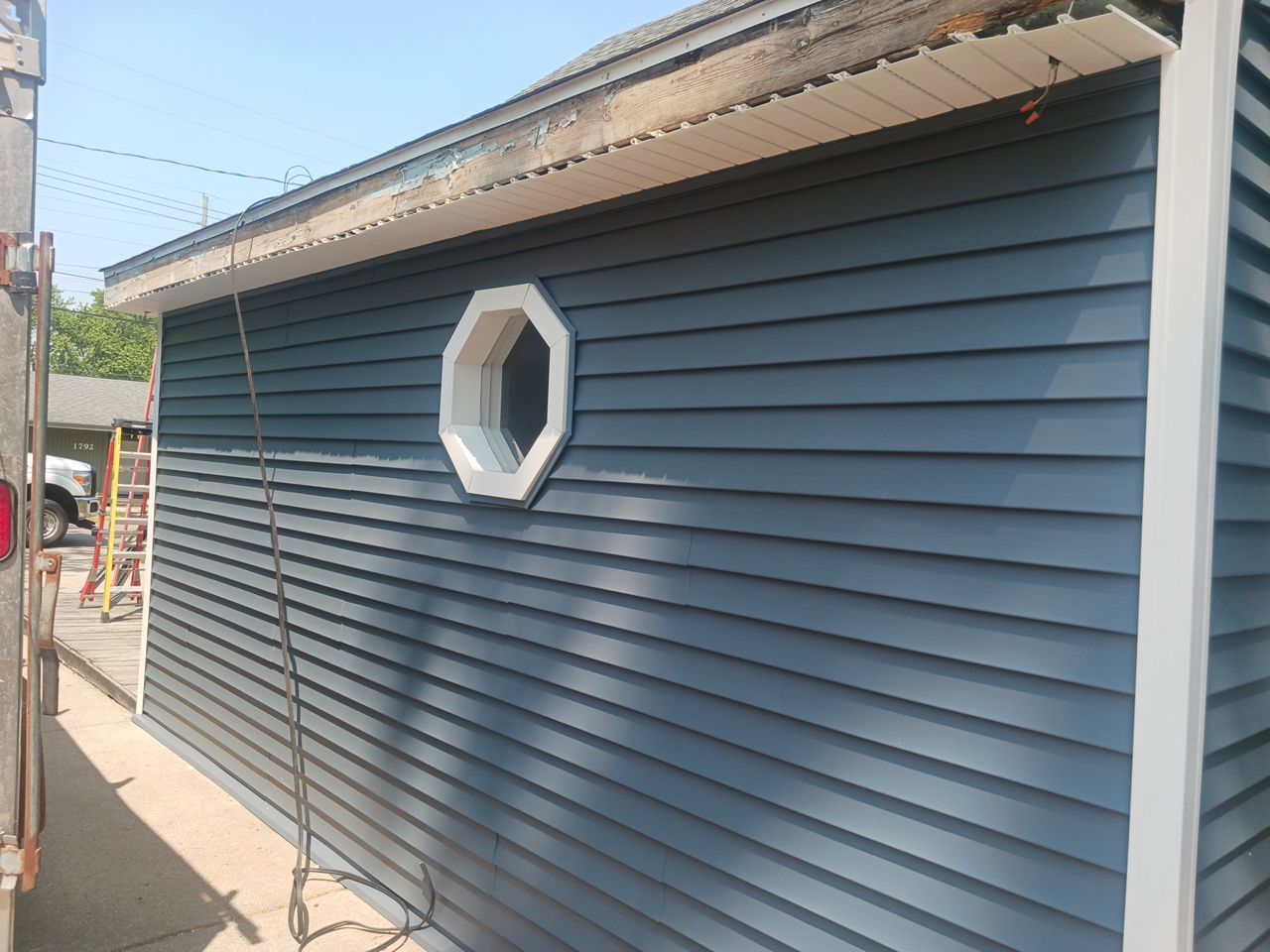 Siding Replacement using CertainTeed Restoration Classis D4 by 180 Contractors