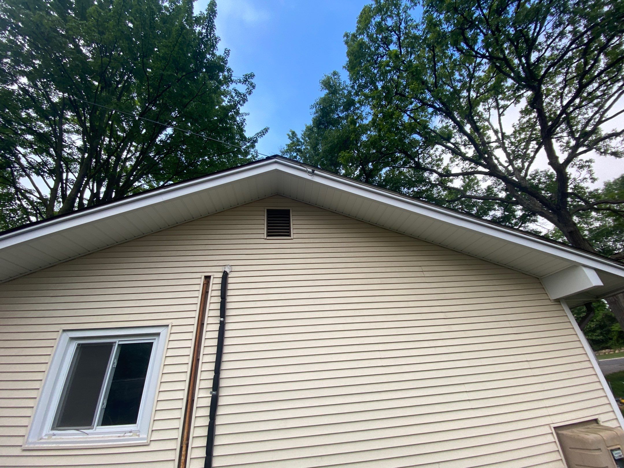 Roof Replacement using CertainTeed Landmark by 180 Contractors
