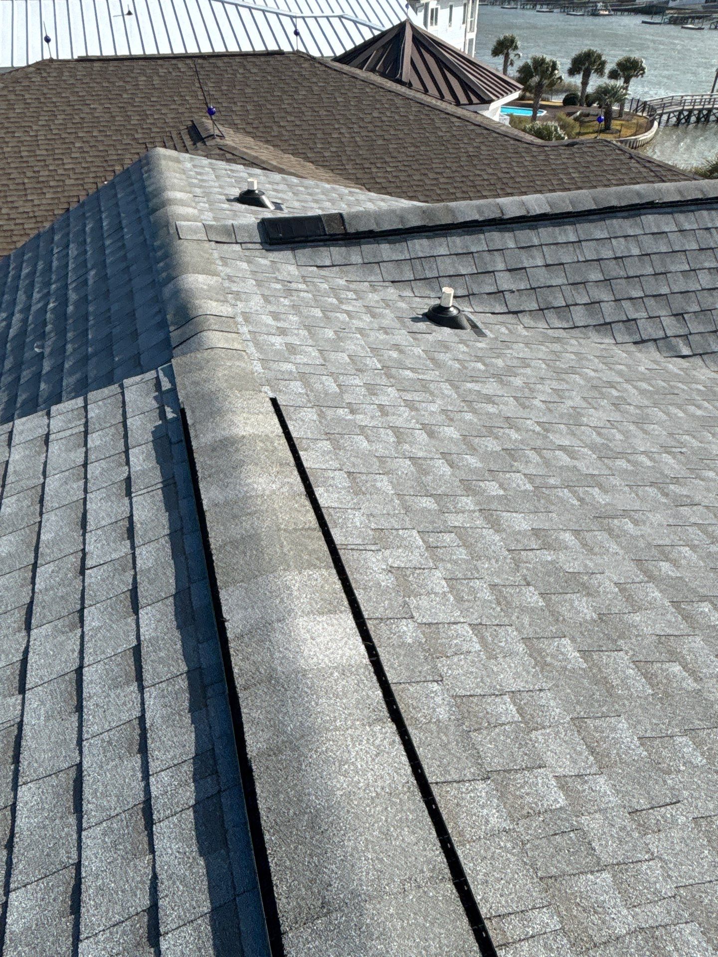 GAF HDZ - Fox Hollow Gray by Linta Roofing