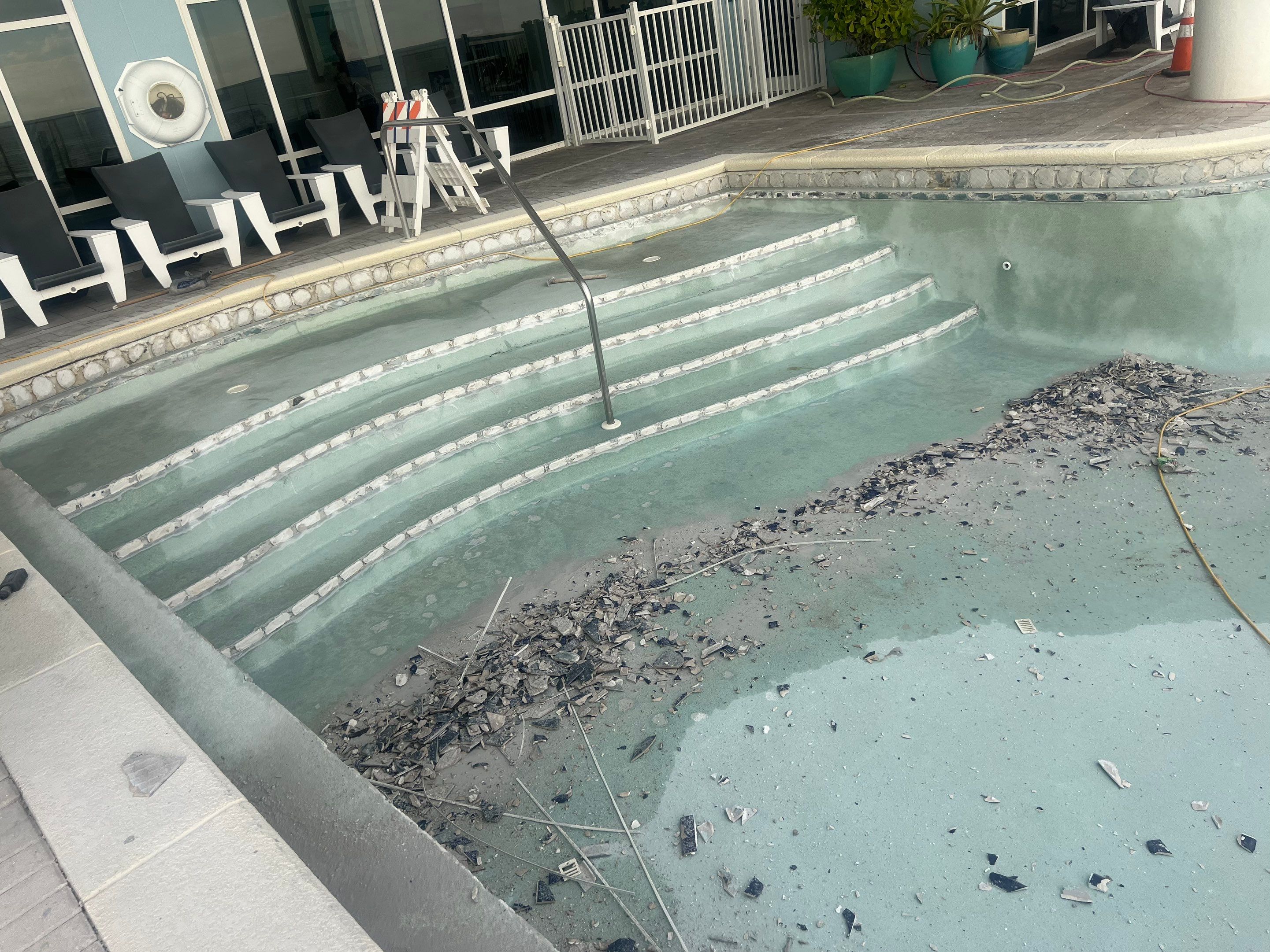 The Hampton Inn and Suites - PCB by ASP - America's Swimming Pool Company