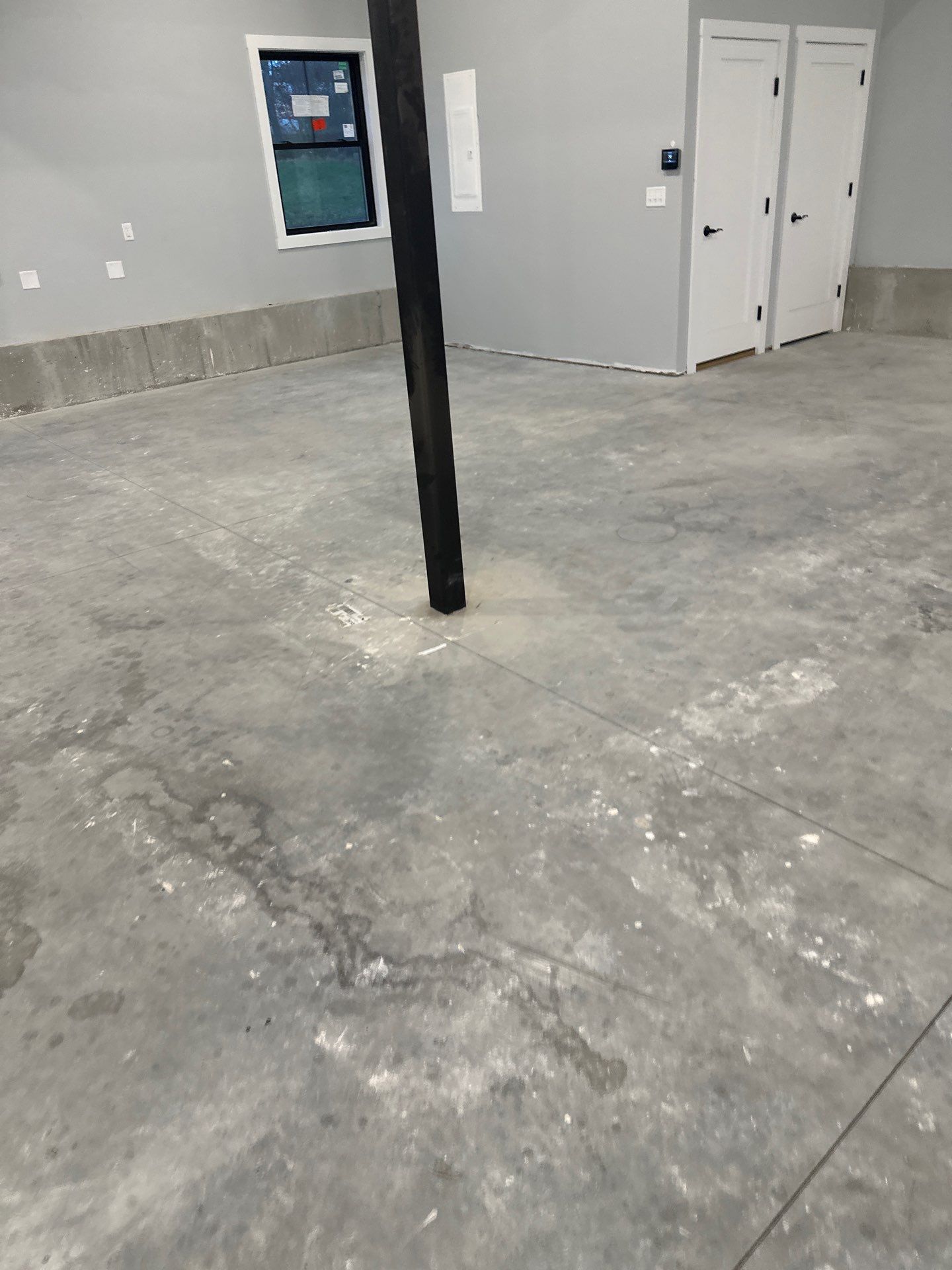 Rogers Garage TransFLOORmation by Symphony Concrete Coatings