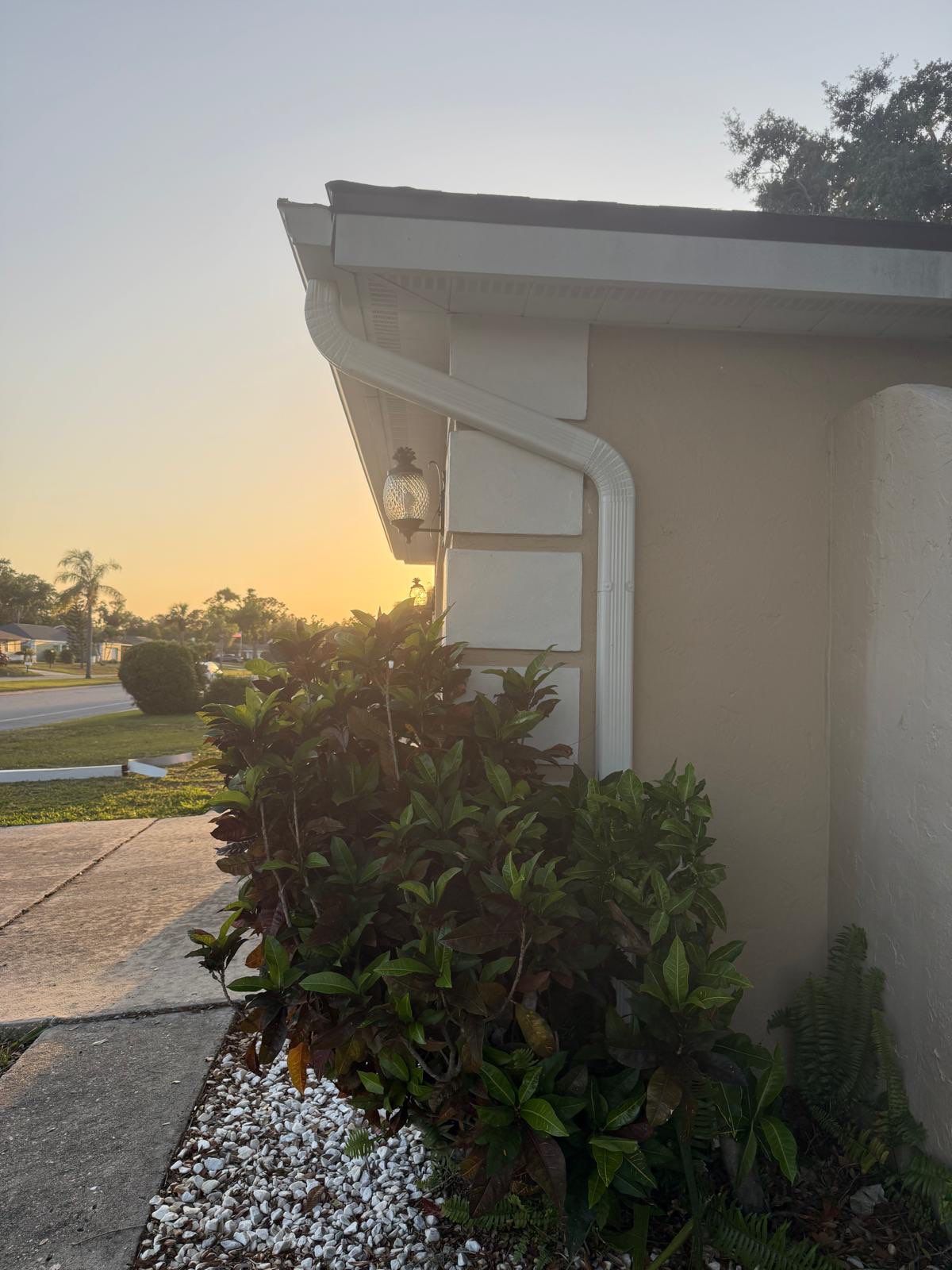 Aluminum Seamless Gutters in Sarasota FL by Gutter Professors