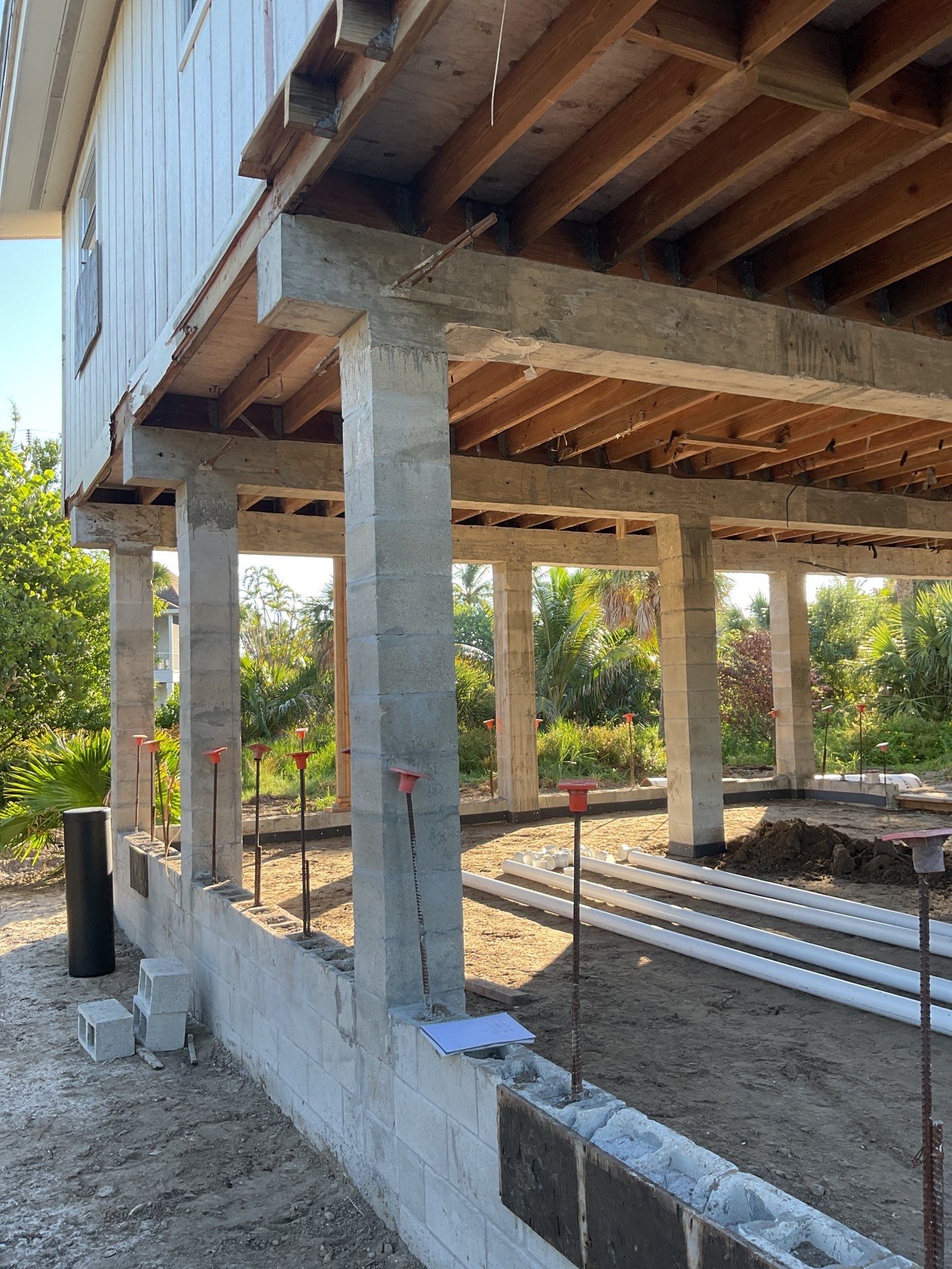 Raising a house on Sanibel Island by Southern Gulf Construction