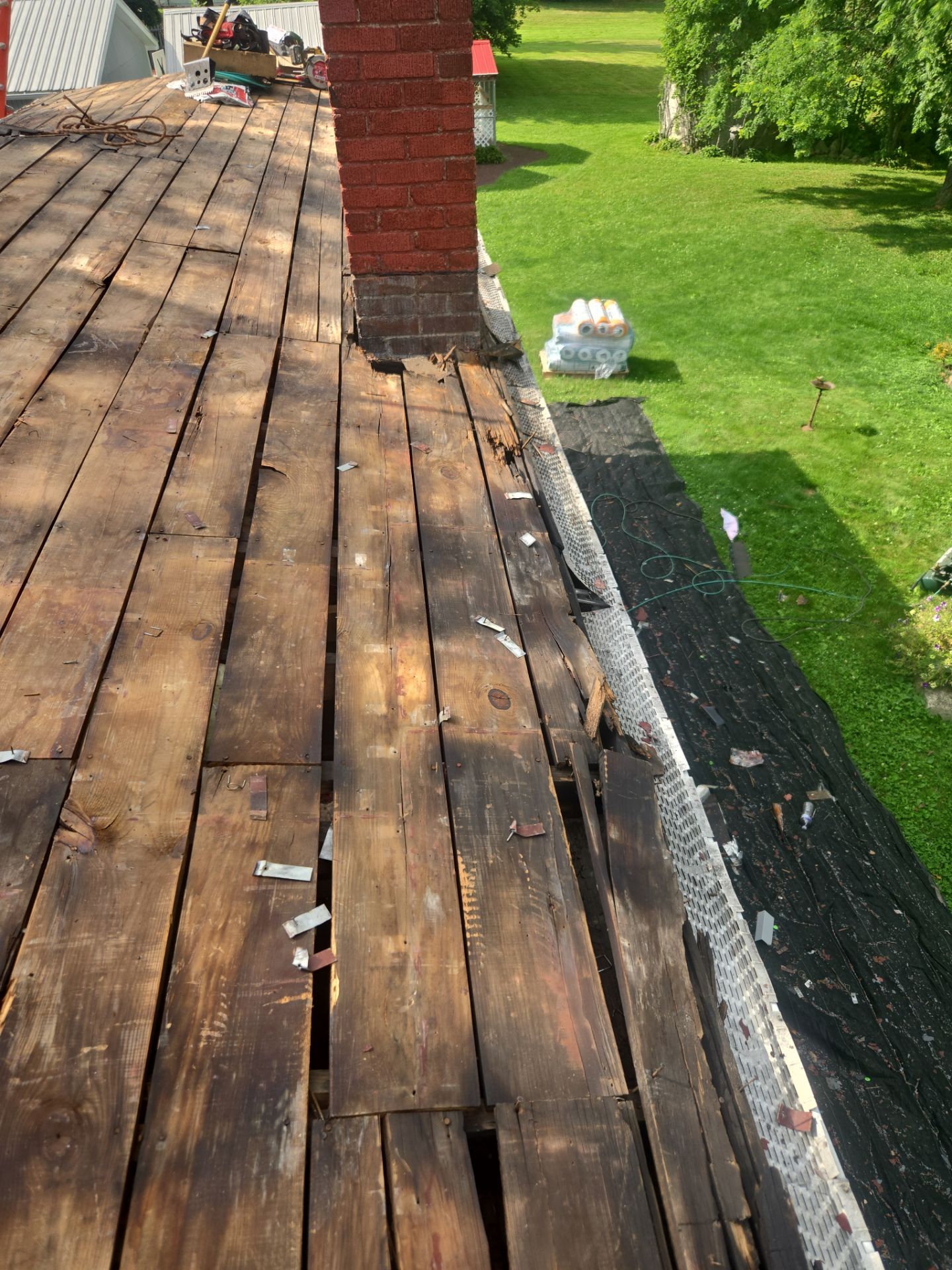 Complete Residential Shingle and Membrane Roof Installation in Salem by Eagle Eye Roofing