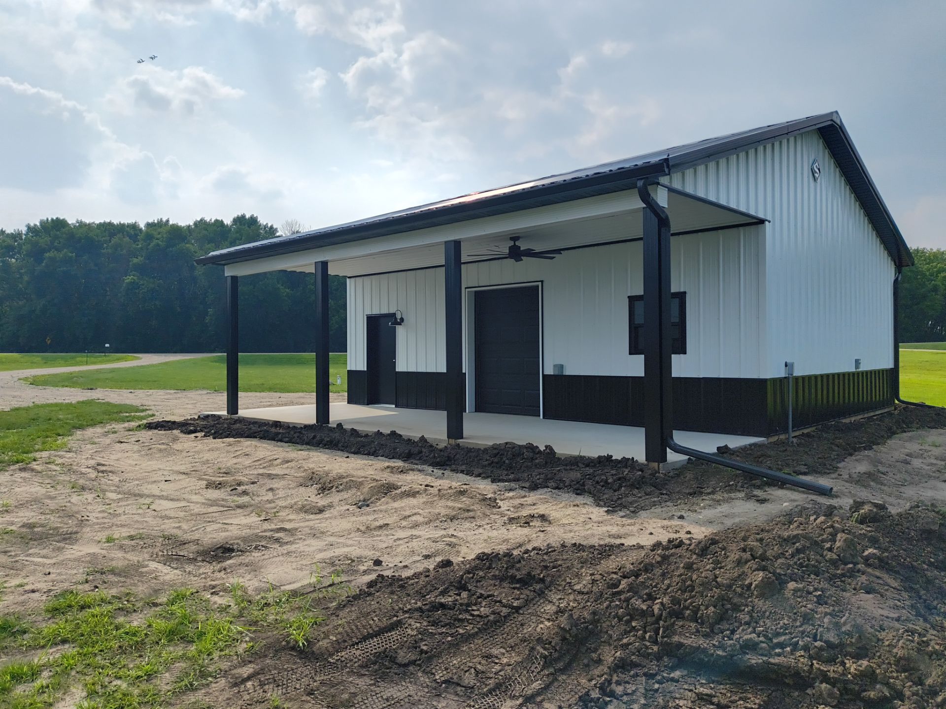 6-Inch K-Style Black Seamless Gutter Installation with Snow Rails – Dassel, MN by Next Level Seamless Gutters / Exteriors Inc.