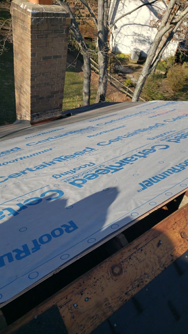 Springfield: CertainTeed Landmark Designer Shingles in Burnt Sienna by RM Banning, Inc.