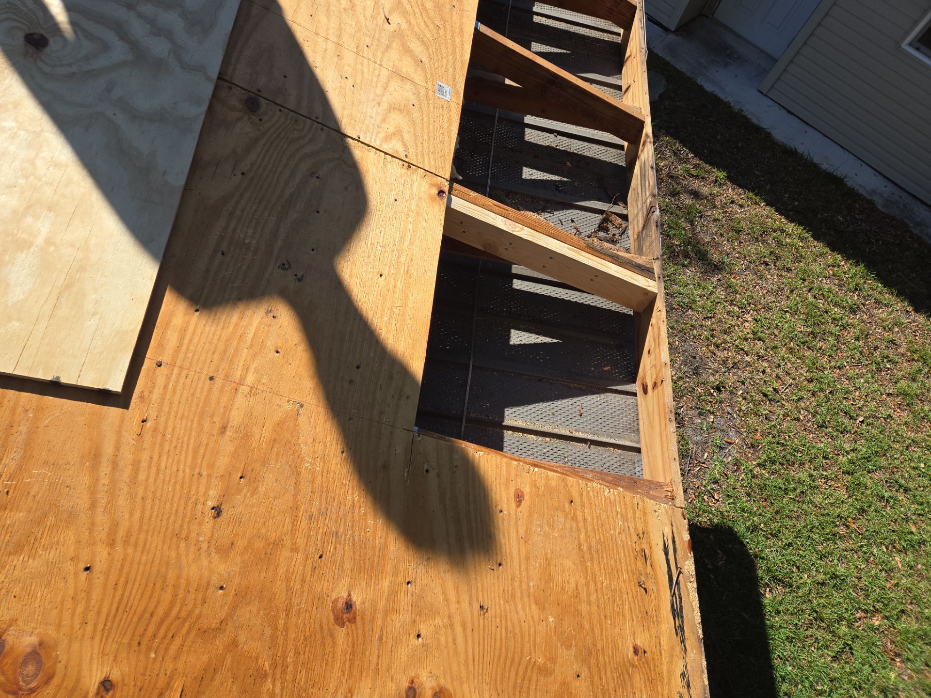 Project in St. Petersburg 33702 by Mitchell Roofing Company LLC
