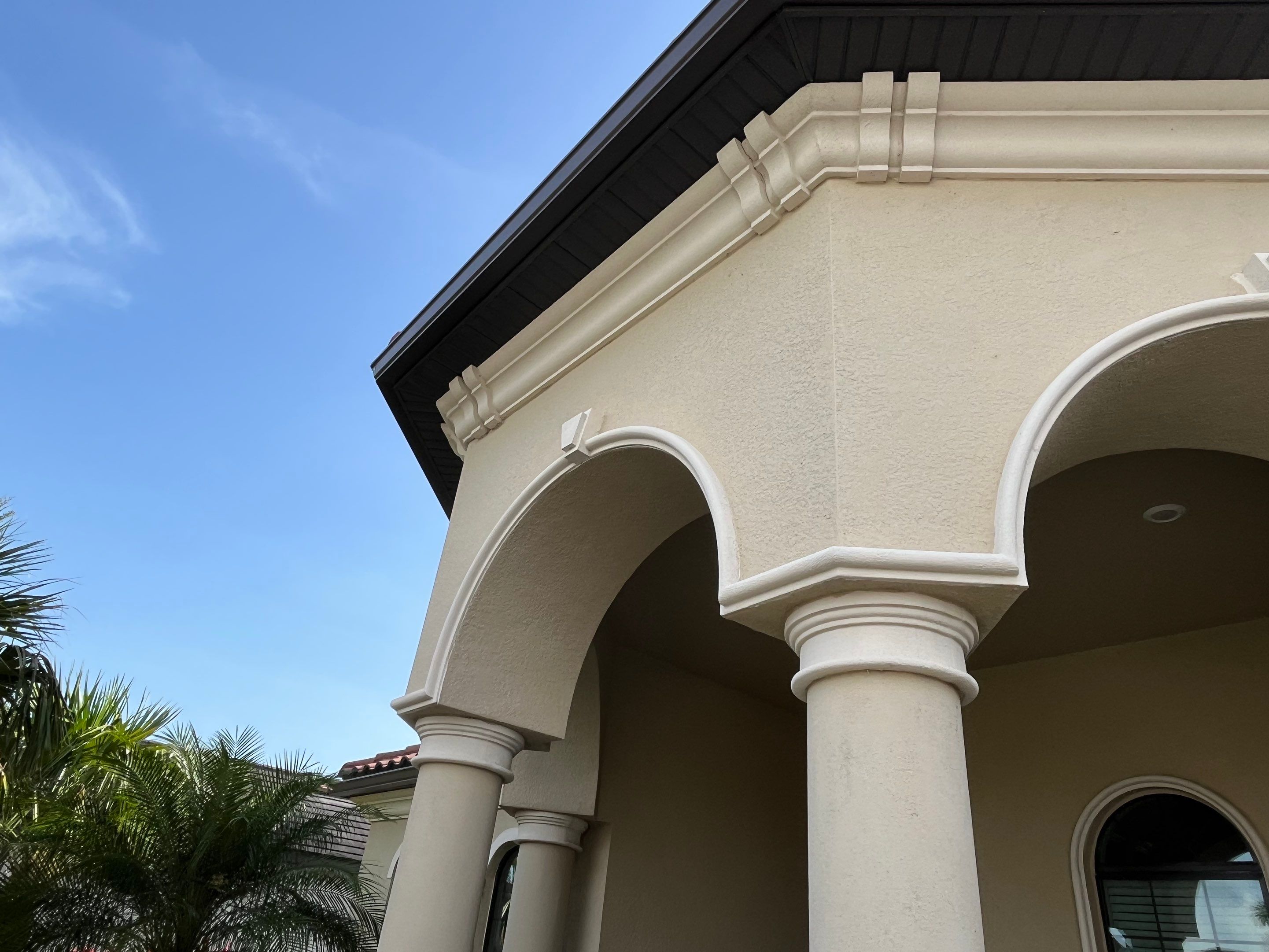 Musket Brown Seamless Gutters using Musket Brown Seamless Gutters in Brudenton by Gutter Professors