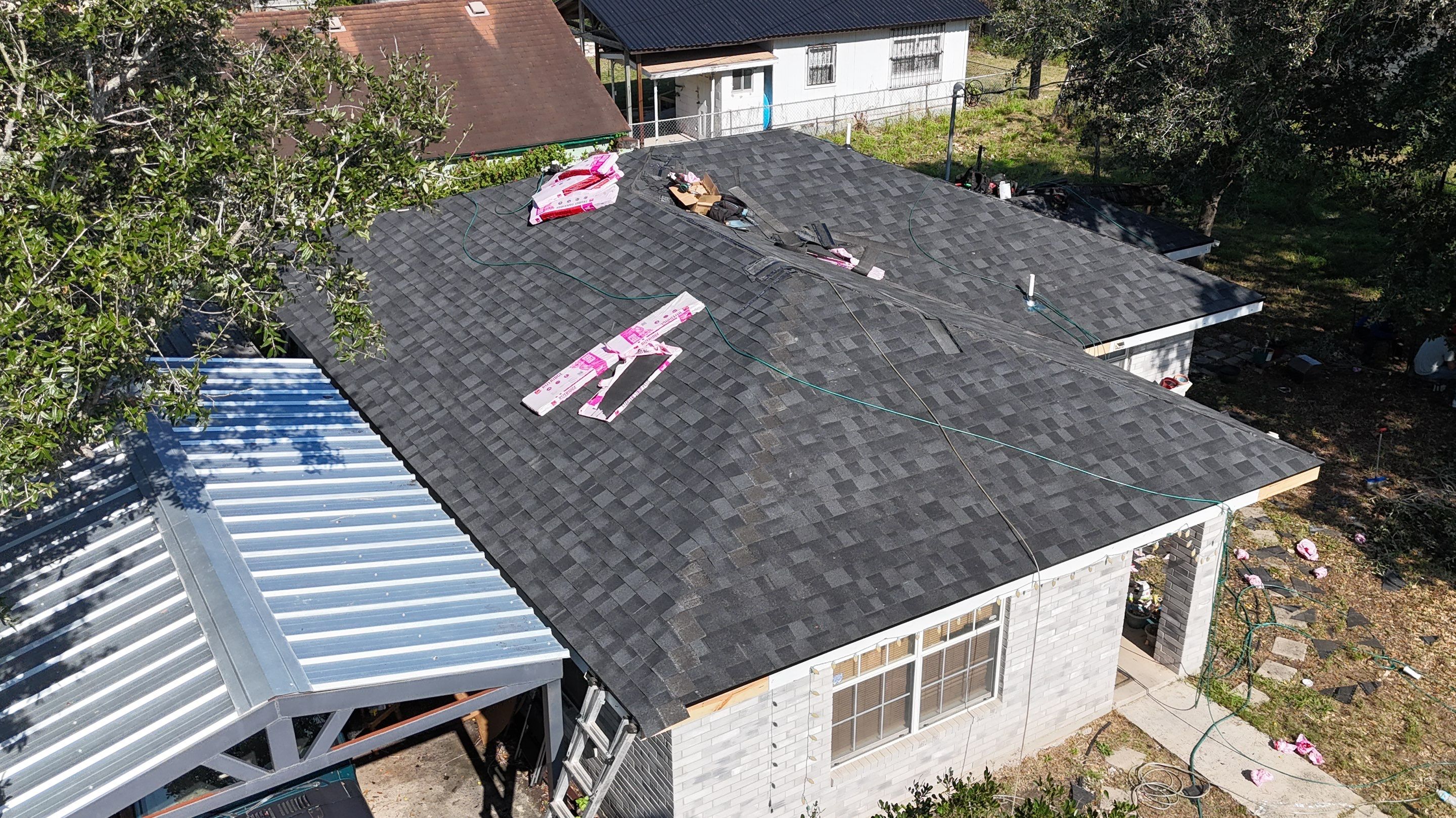 Oakridge Onyx Black in Elsa, Tx by PMG Home LLC