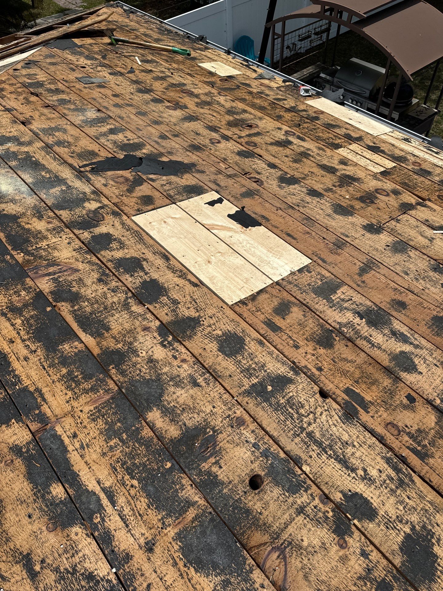 Project in Gulfport 33707 by Mitchell Roofing Company LLC 