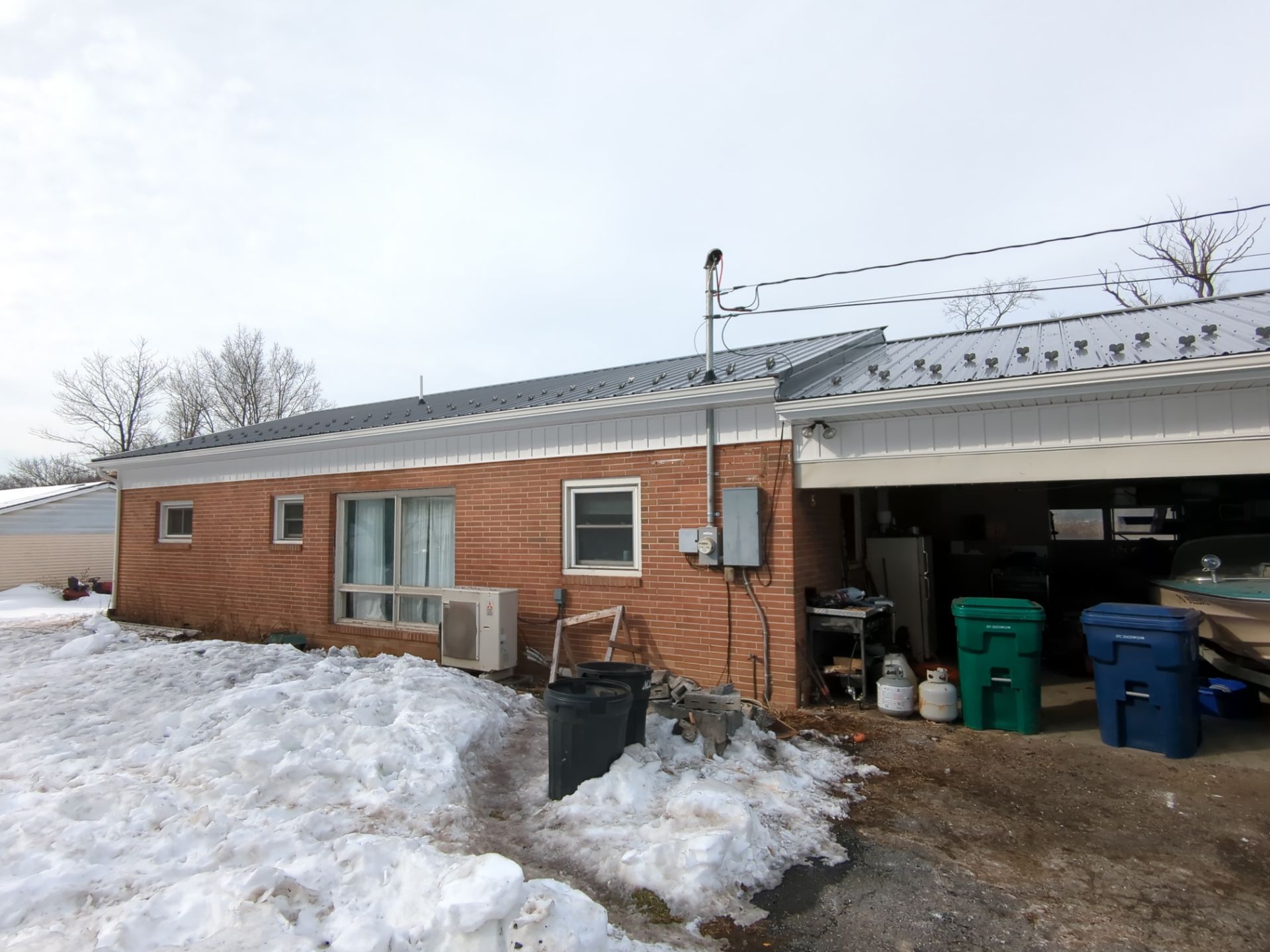 Metal Roofing and Vinyl Siding Install in Harrisburg by Esh Builders