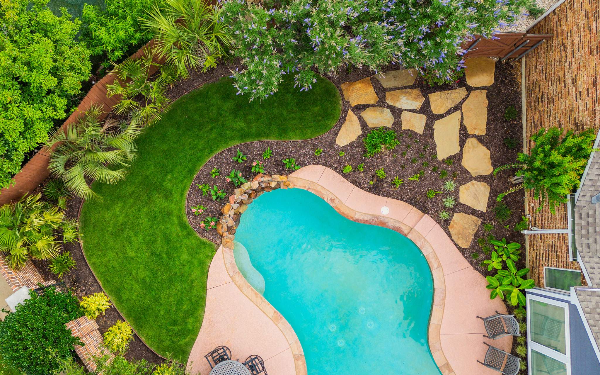 Southwestern Serenity: Rethinking the Front Yard by Complete Exterior Solutions