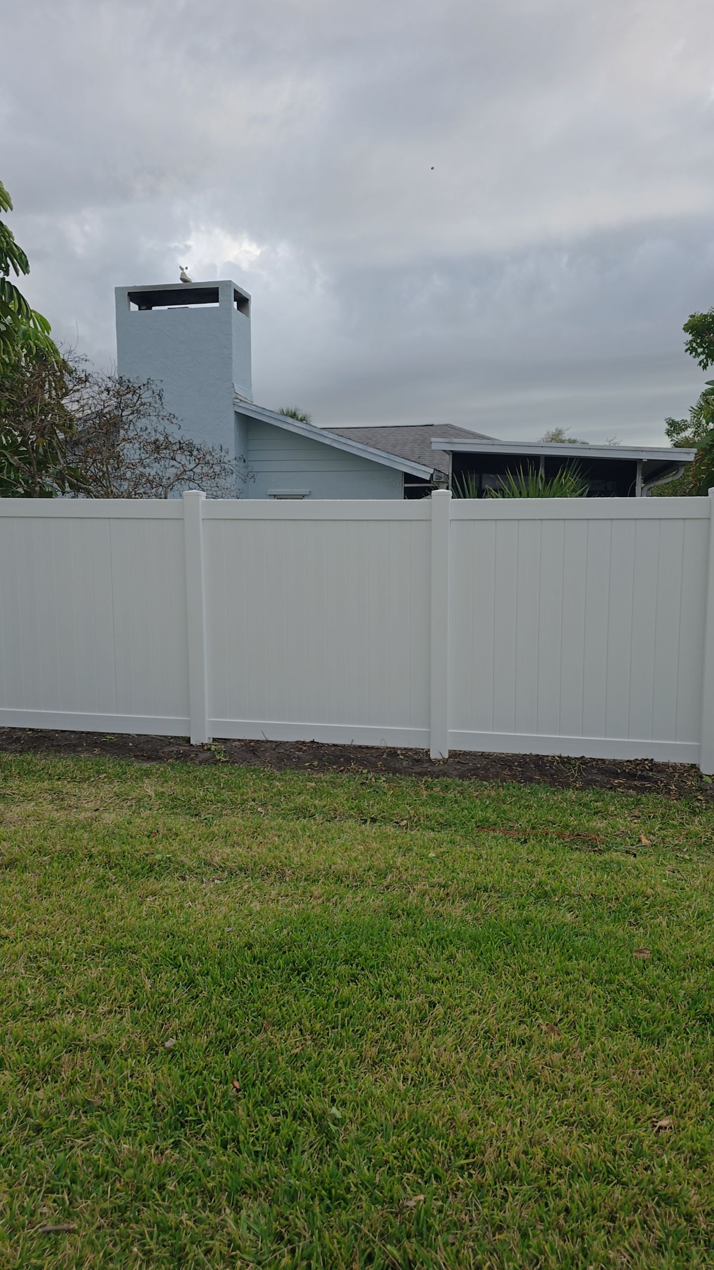 Vinyl Fence Install in Bradenton by True Fence LLC