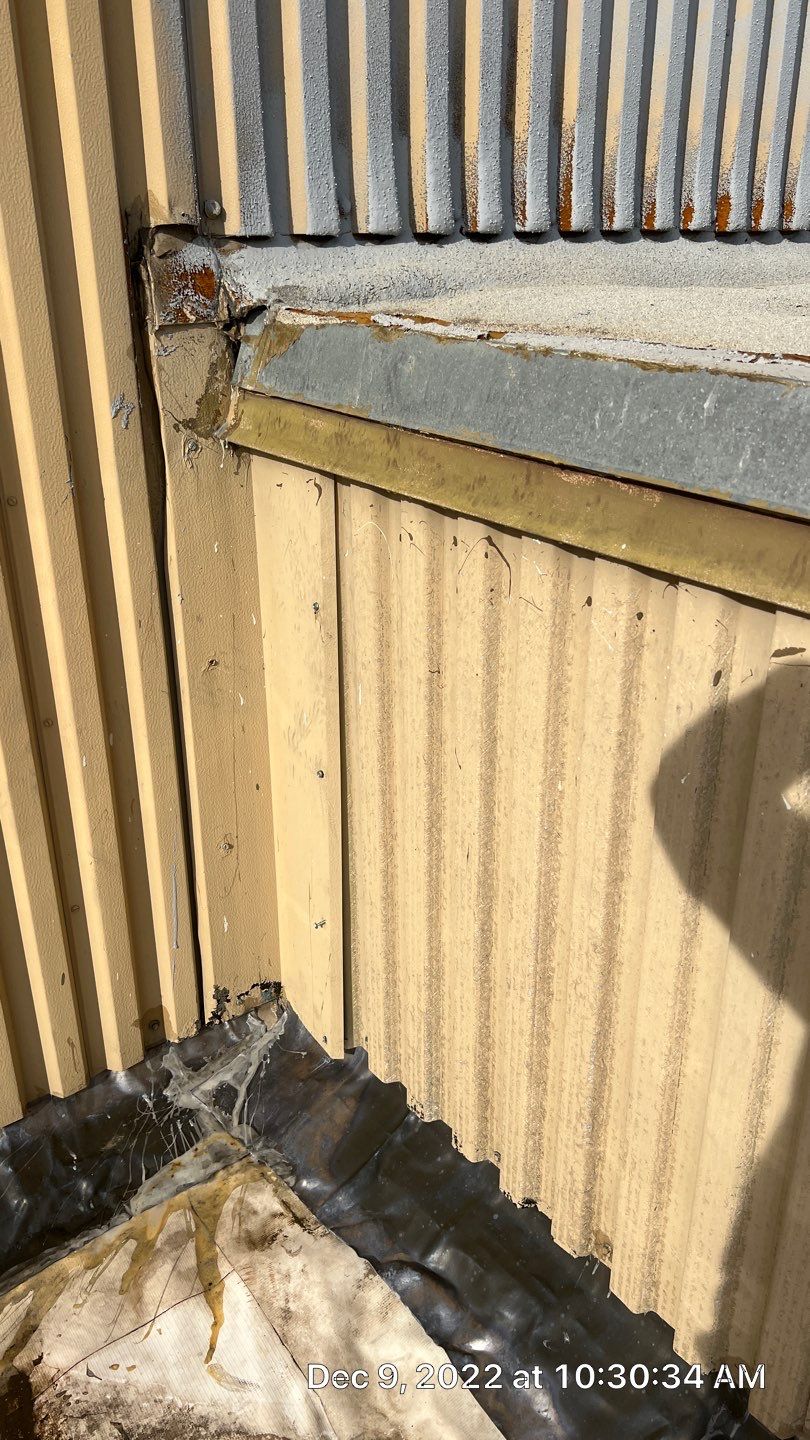 TPO single-ply roofing system using GAF by Straight Edge Roofing Inc