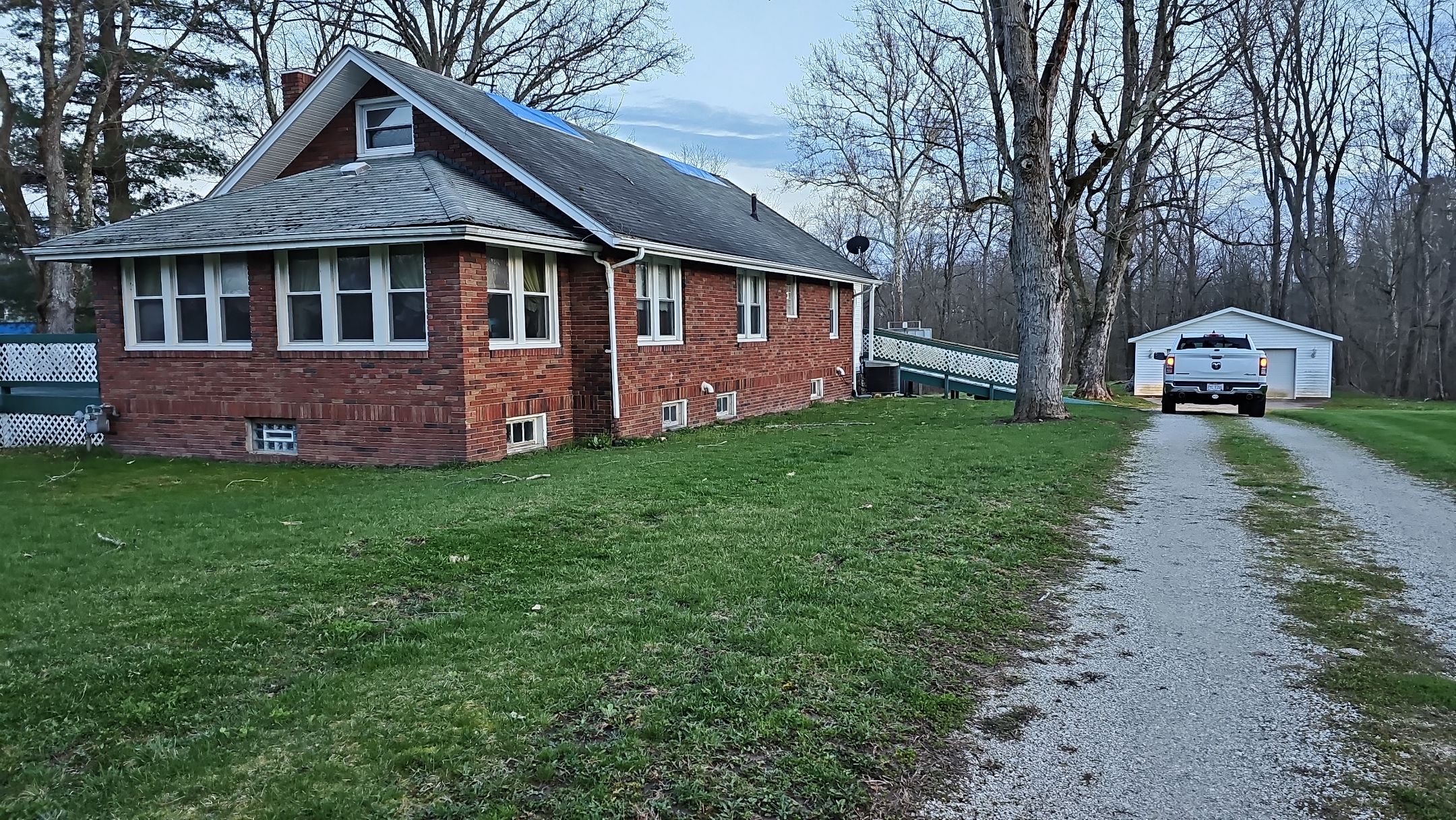 ATLAS PINNACLE COLOR: COASTAL GRANITE DRIP EDGE: BLACK by Eagle Eye Roofing