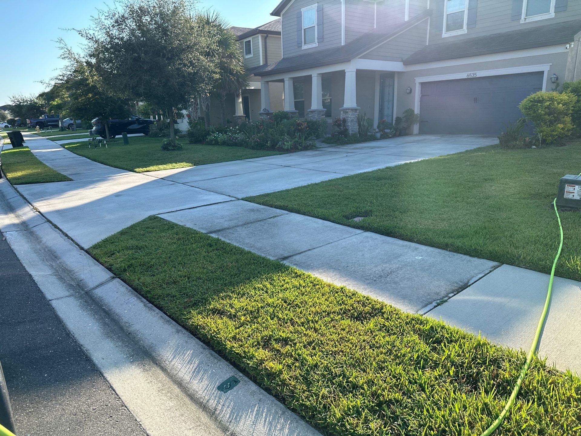 Driveway Cleaning in Palmetto, FL – Trevesta Community by Sunshine AquaWash