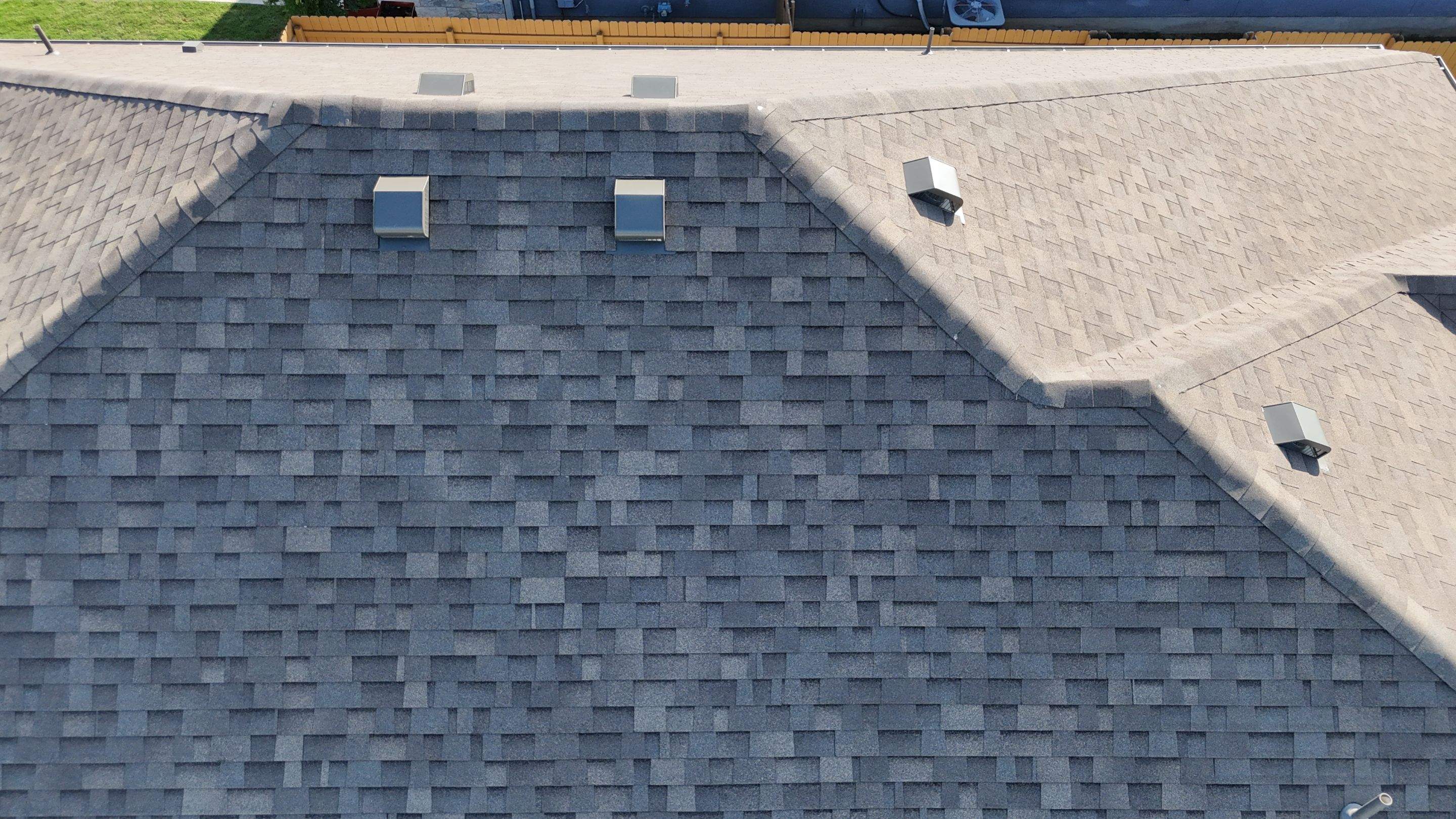 Weathered Wood - Malarkey Vista by RoofsOnly.com