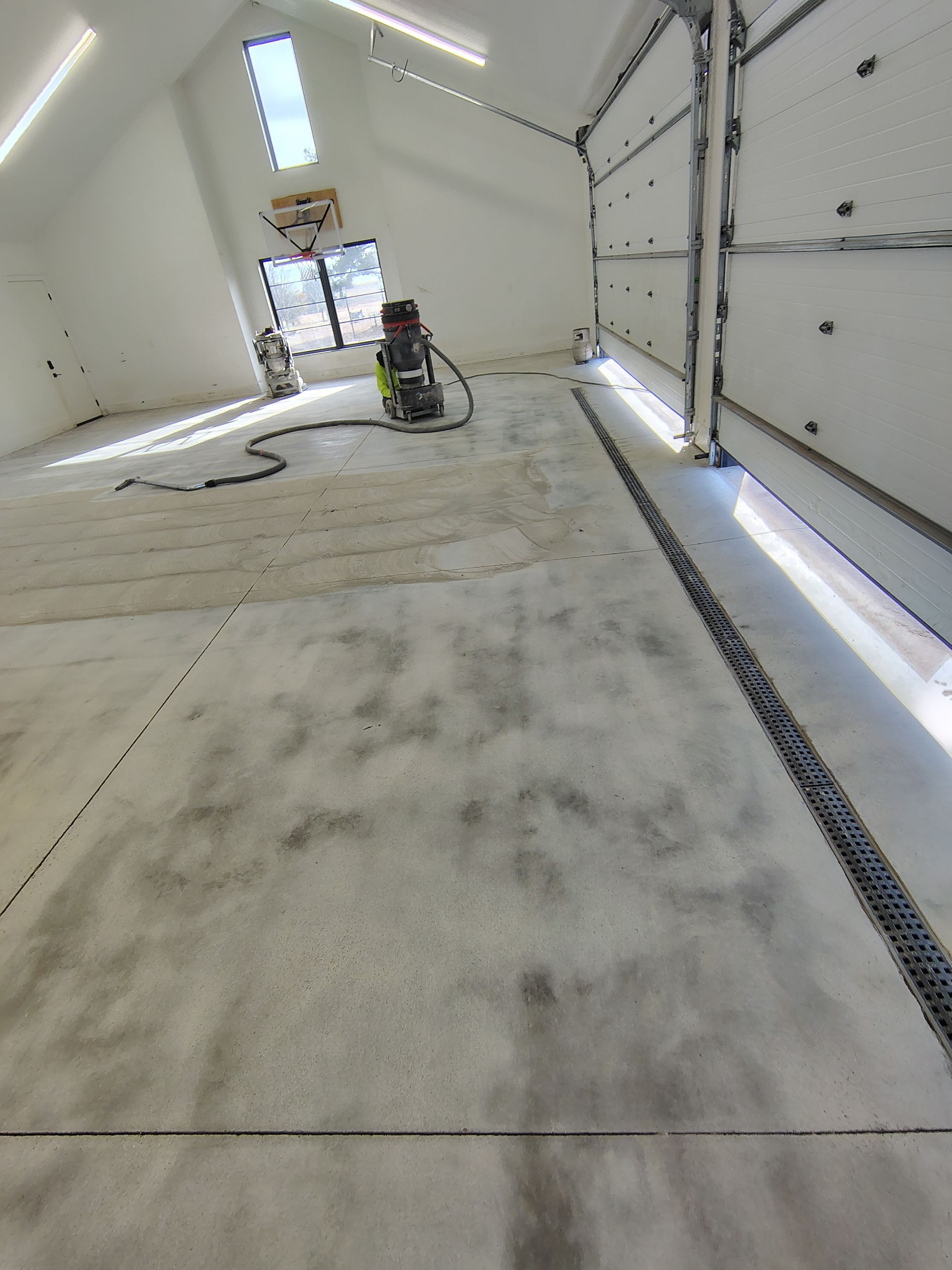 Epoxy Flake Garage Floor and Stair Coating in Sioux Falls by Select Painting, Coatings & Garage Cabinets