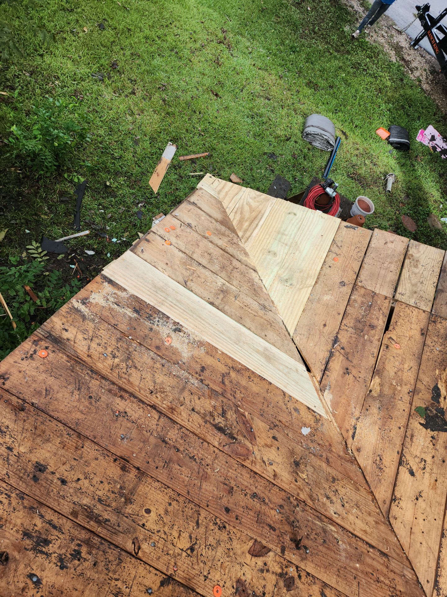 Residential Roofing Installation using Owen's Corning Duration (Lifetime) Shingles by Roof Repair Company