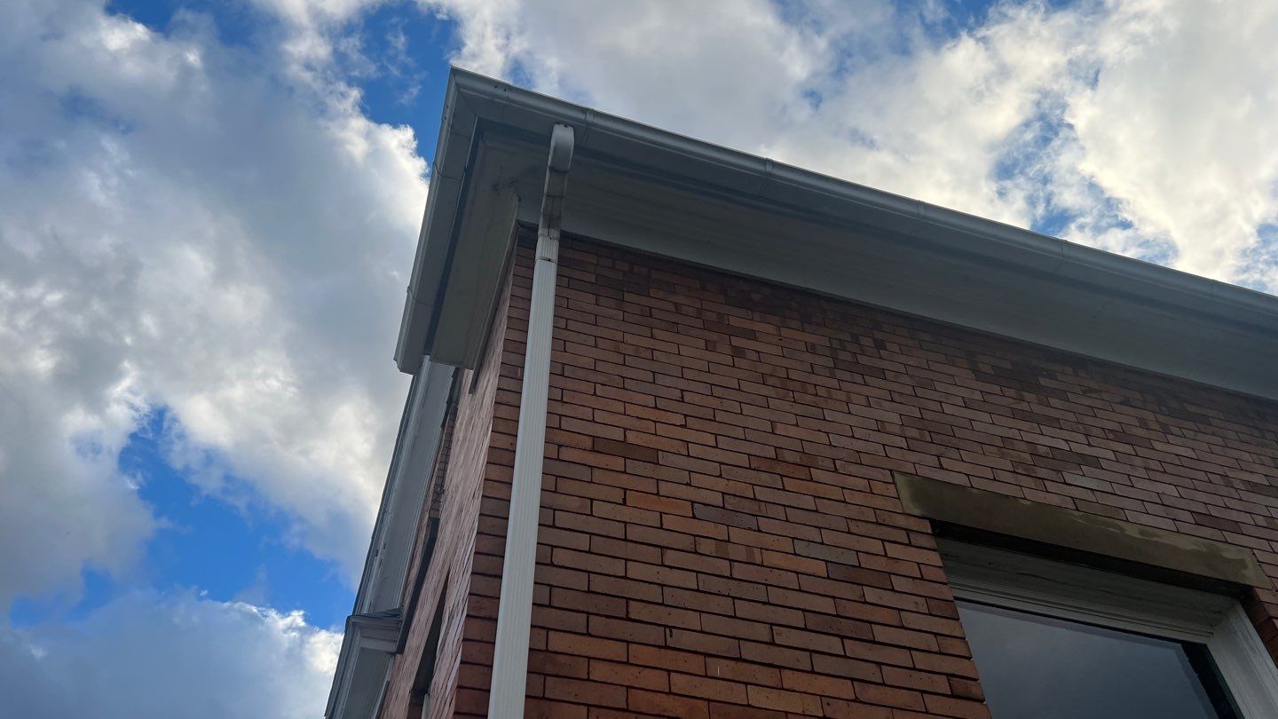 Kim Simon by Silver Leaf Contracting 