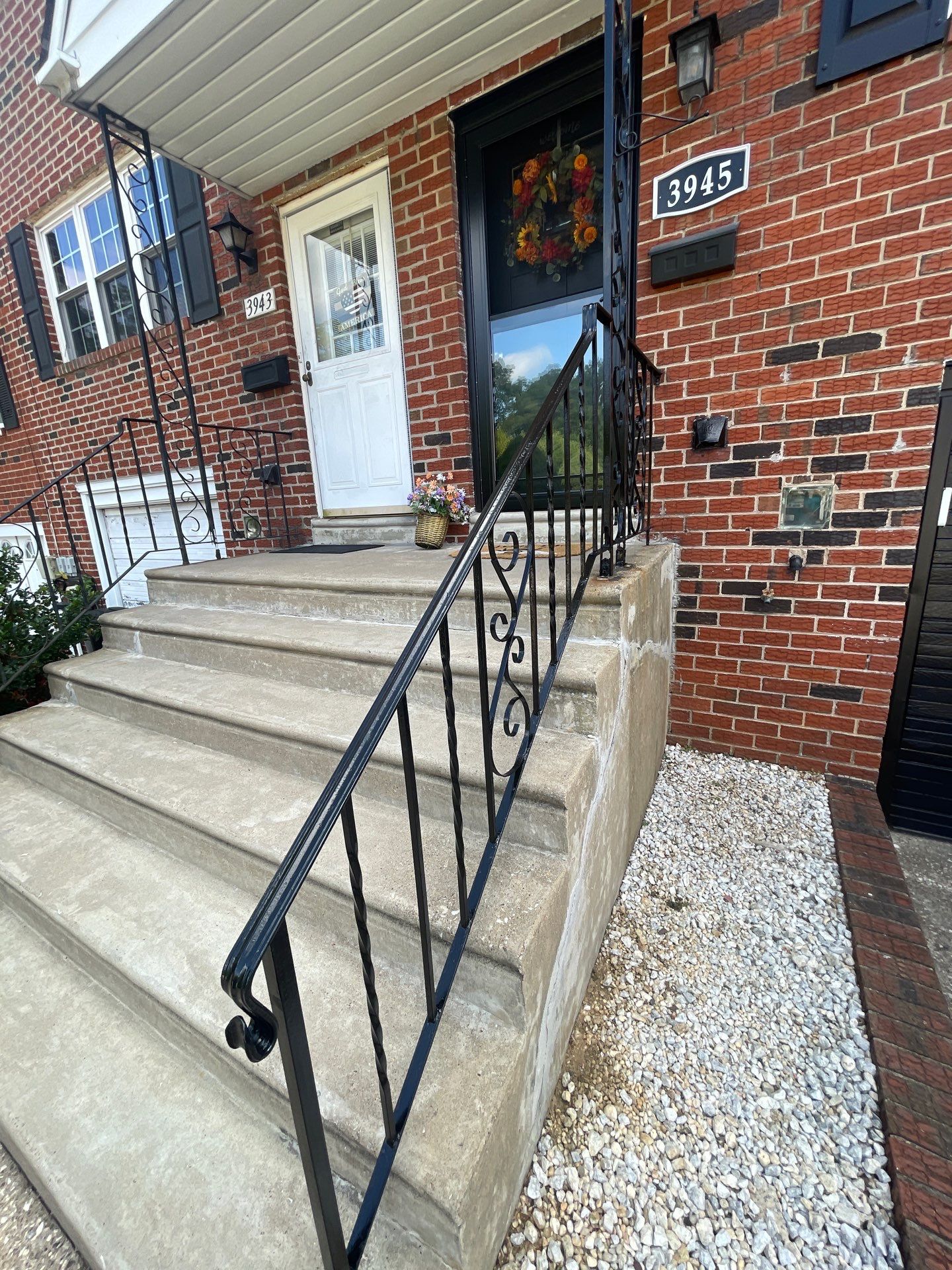 Exterior Touch-Up by Groovy Hues