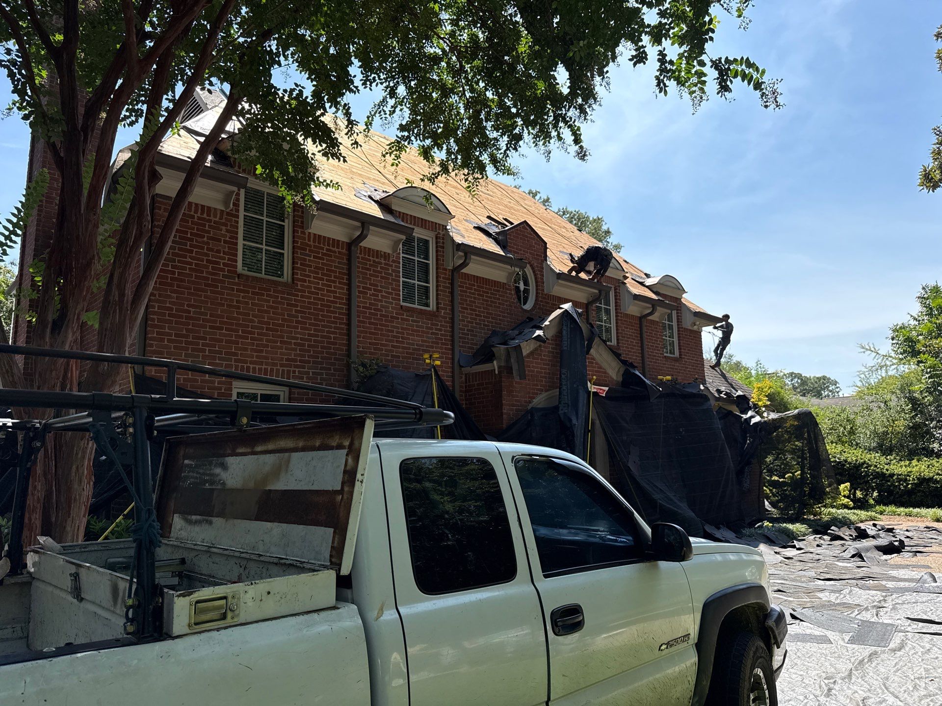 Memphis Residential Roof Replacement with GAF Timberline HDZ Shingles by Revival Roofing Services