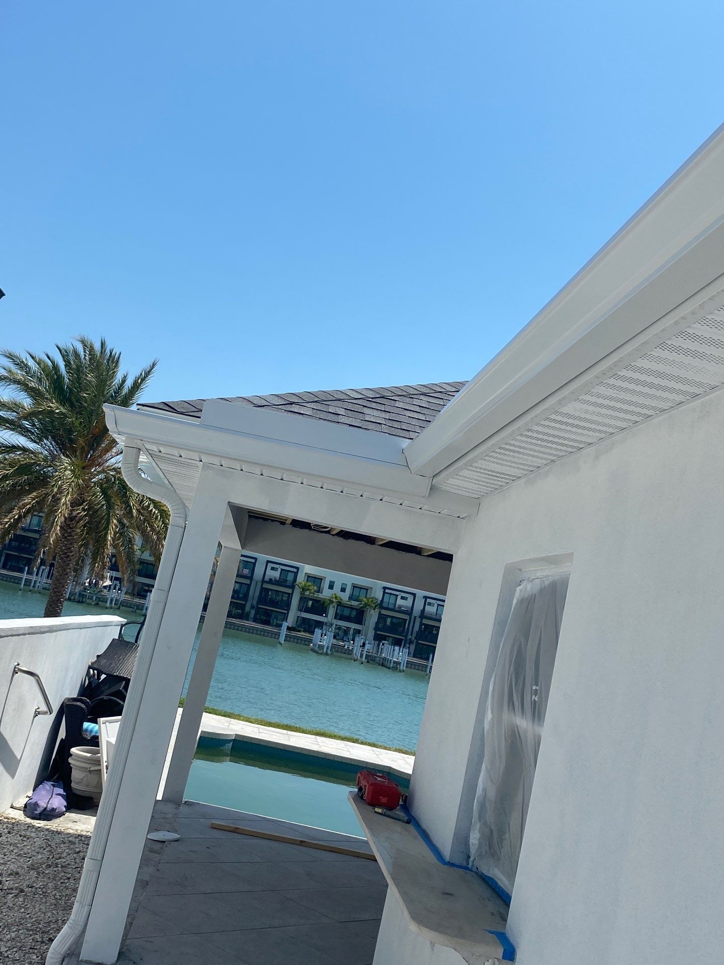 Florida Rain-Ready Homes with Seamless Gutters by Gutter Professor in Clearwater FL by Gutter Professors
