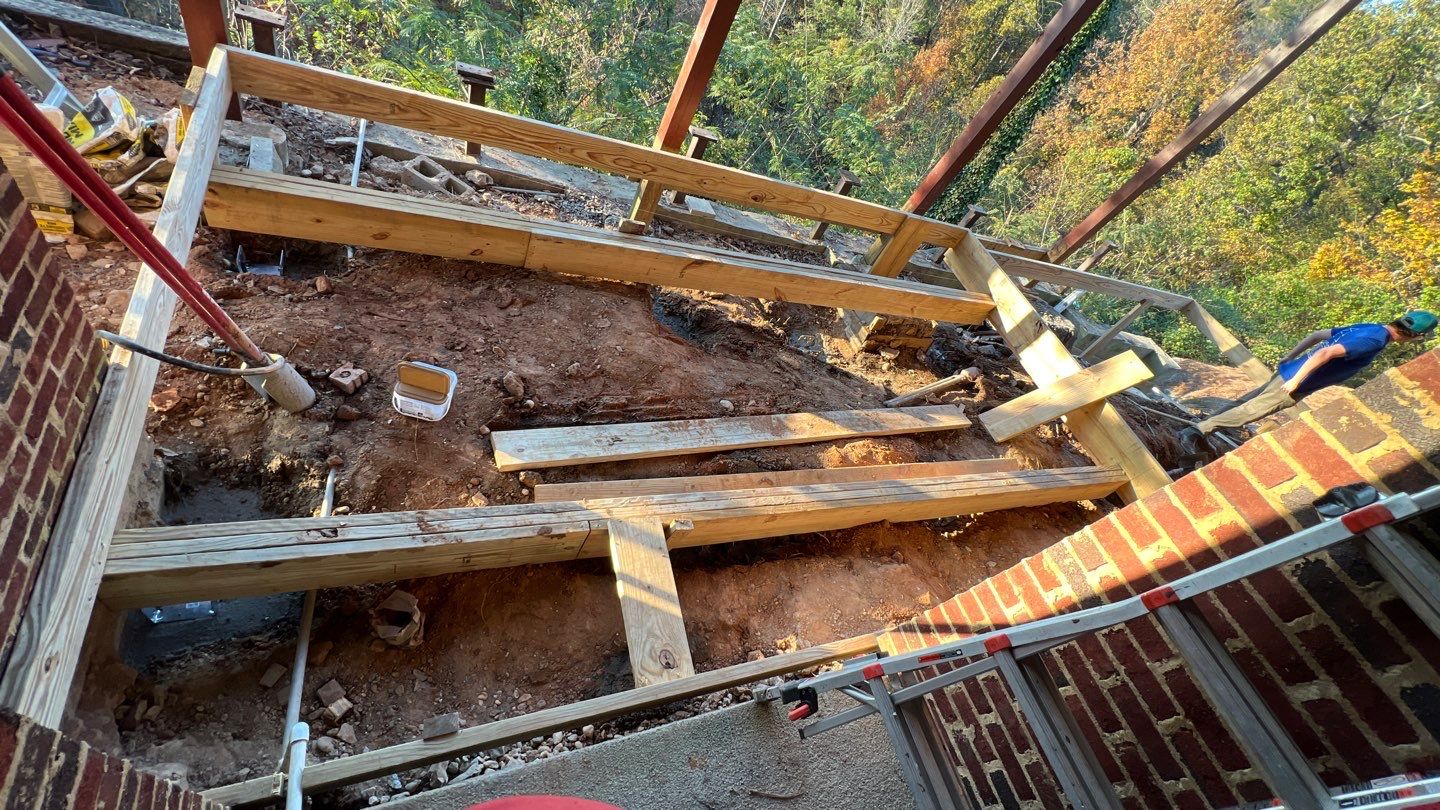 Shades Crest - Deck by Pillar and Pine