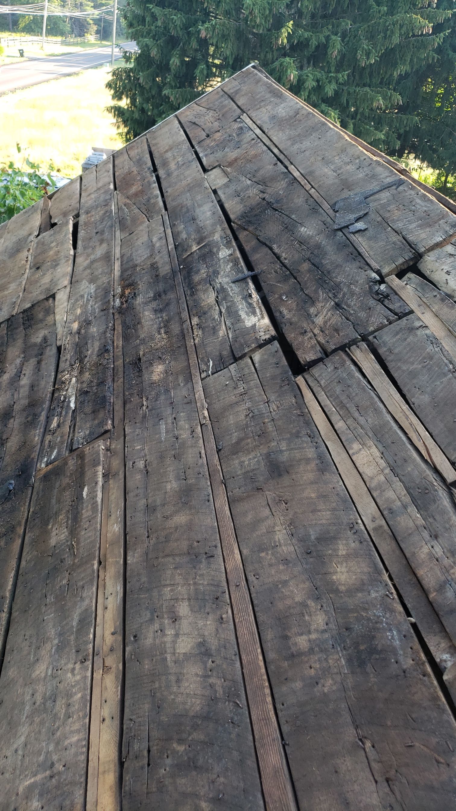 ATLAS PINNACLE COLOR: HEARTHSTONE DRIP EDGE: WHITE by Eagle Eye Roofing